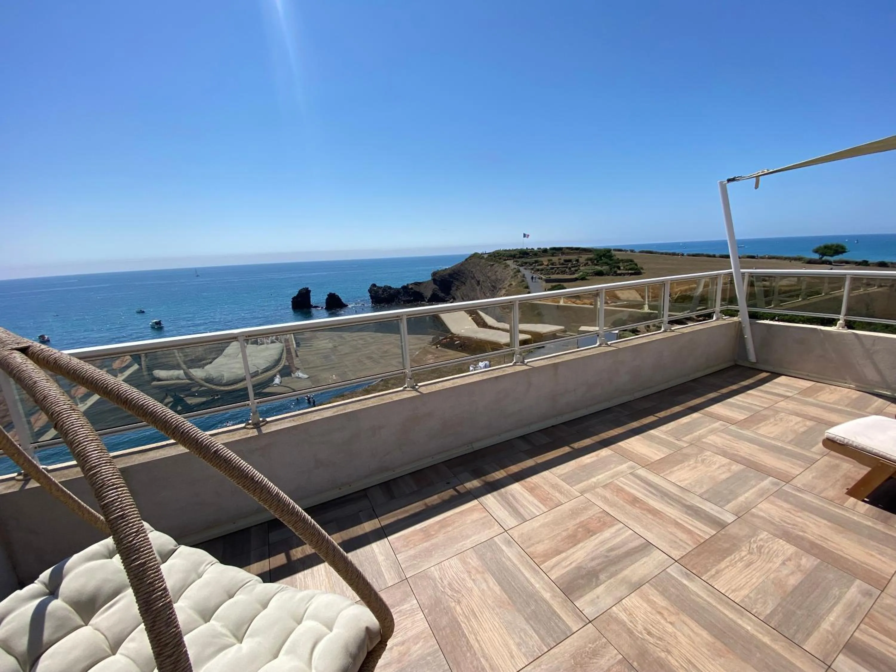 Bedroom in Hôtel La Grande Conque
