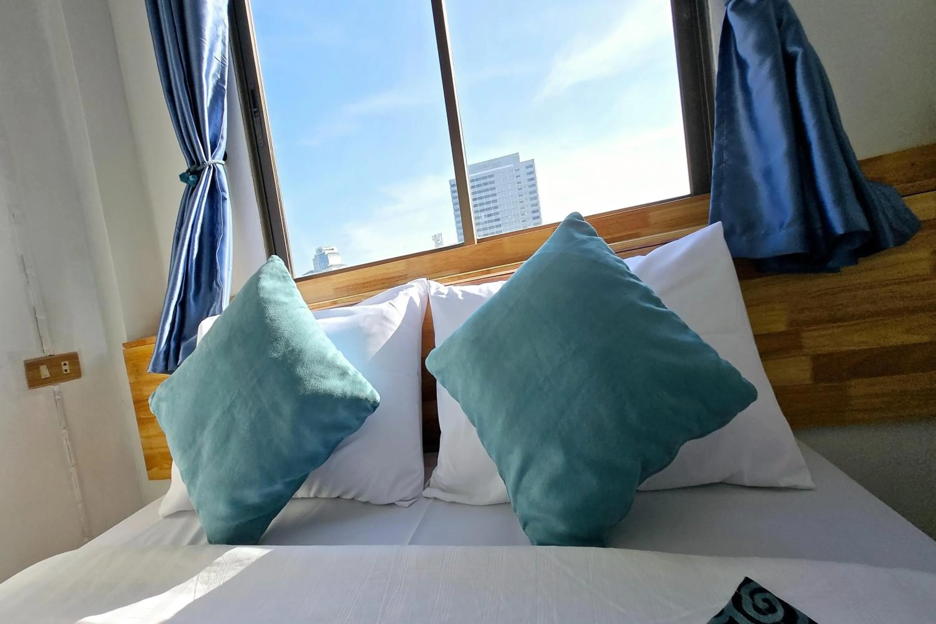 Bed in MT Friend Home & Hostel