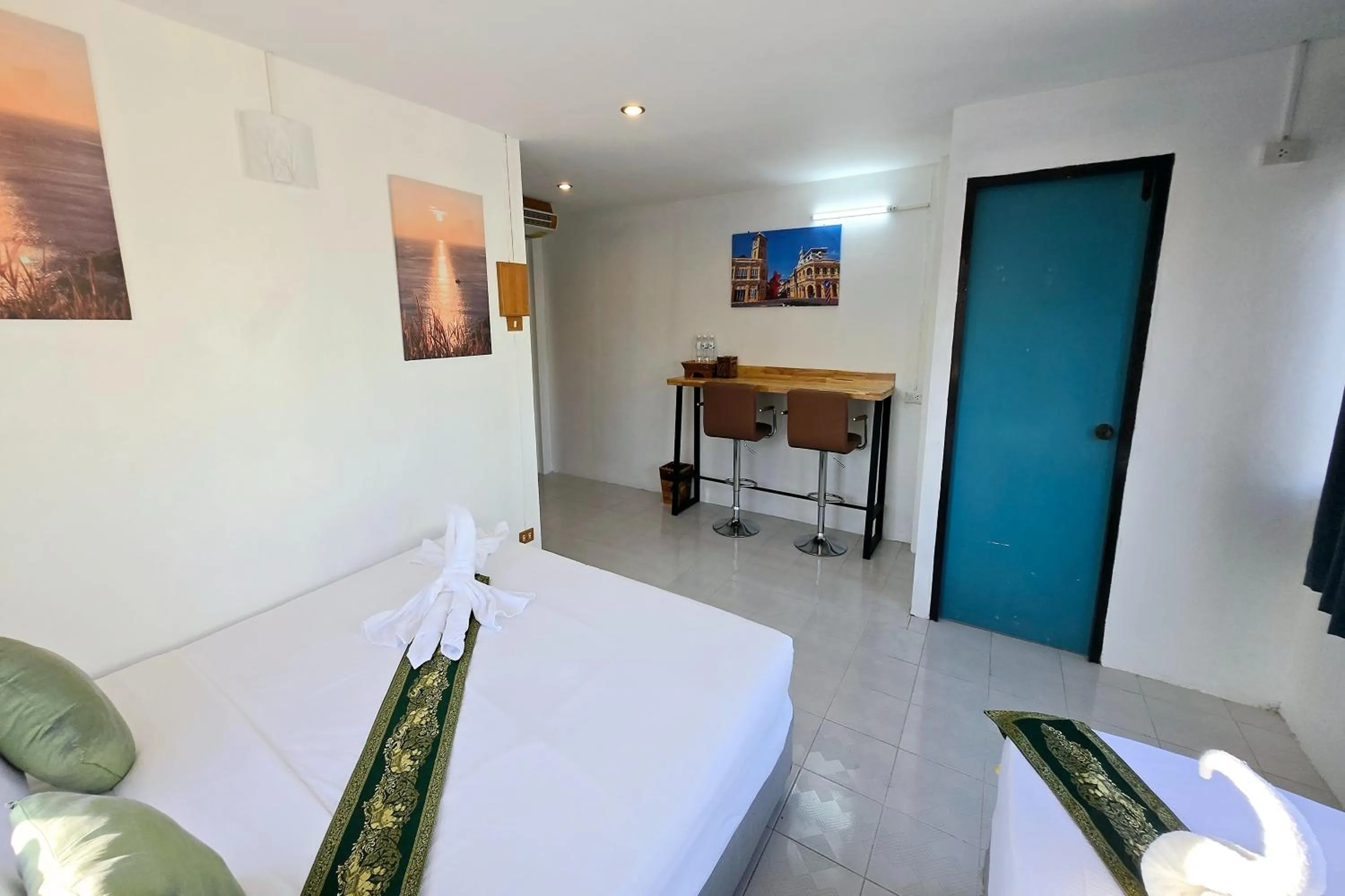 Bed in MT Friend Home & Hostel