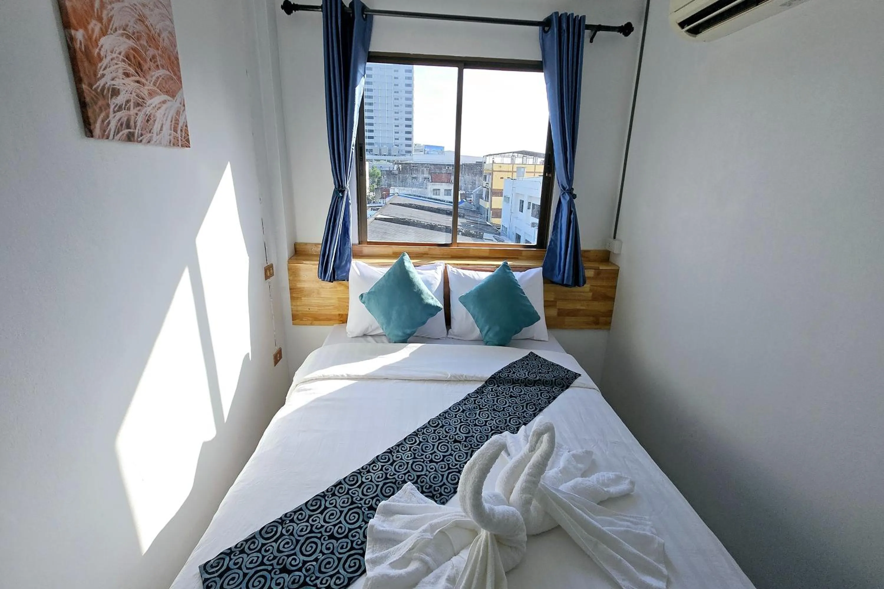 Bed in MT Friend Home & Hostel