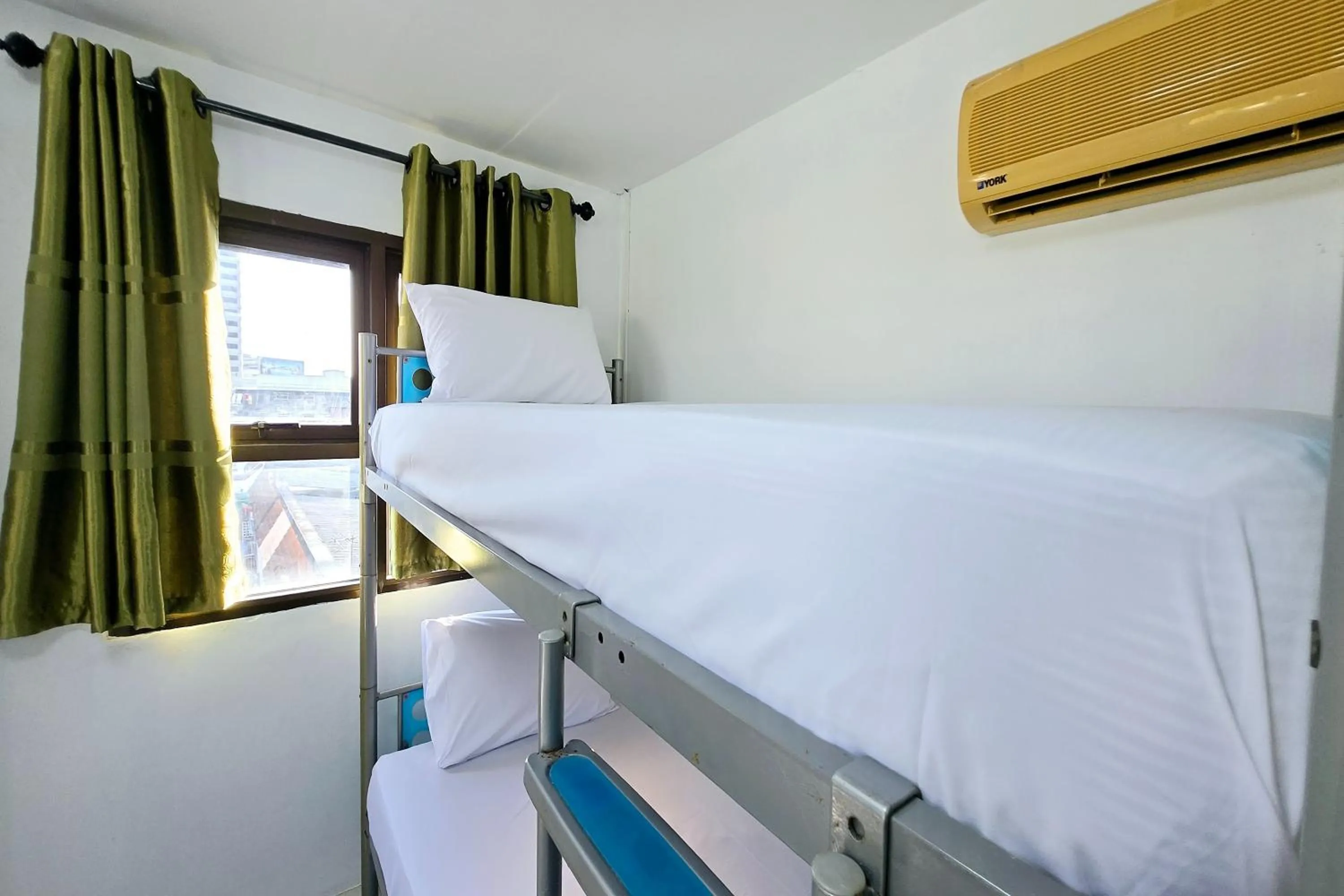 Bed in MT Friend Home & Hostel