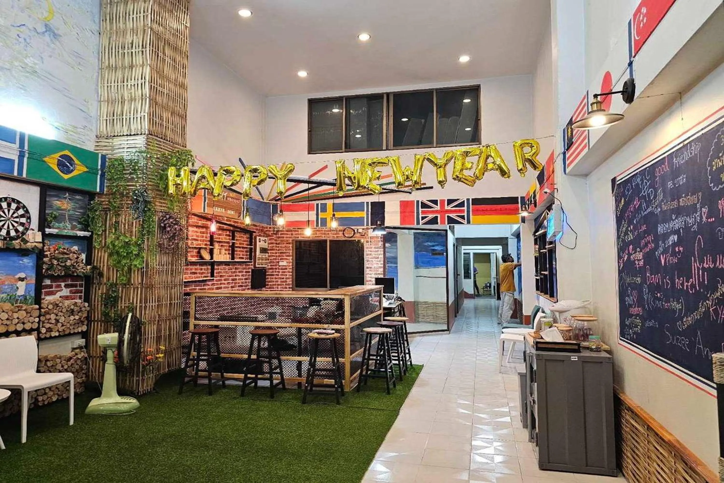 Lobby or reception in MT Friend Home & Hostel