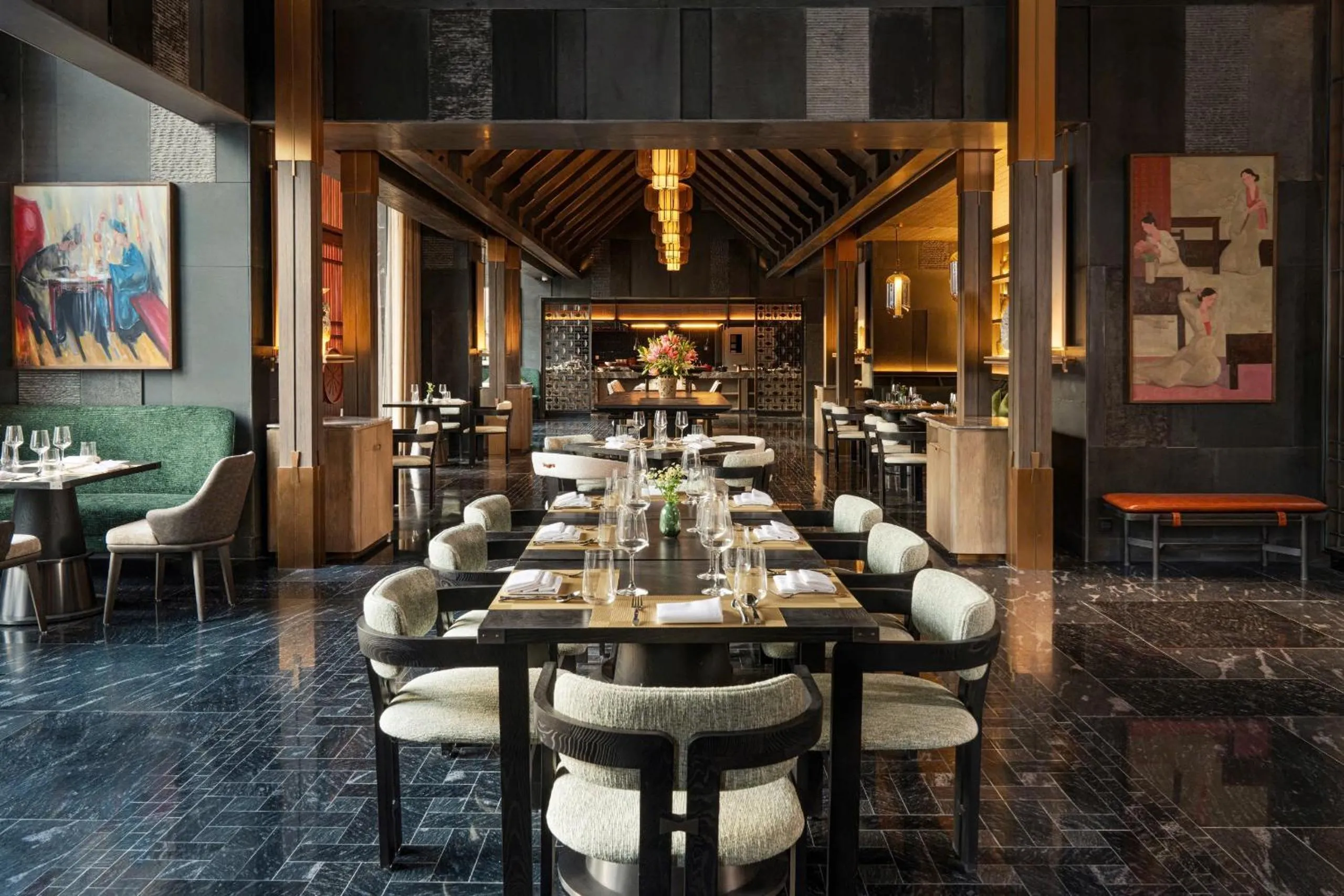 Restaurant/places to eat in Dusit Le Palais Tu Hoa Hanoi