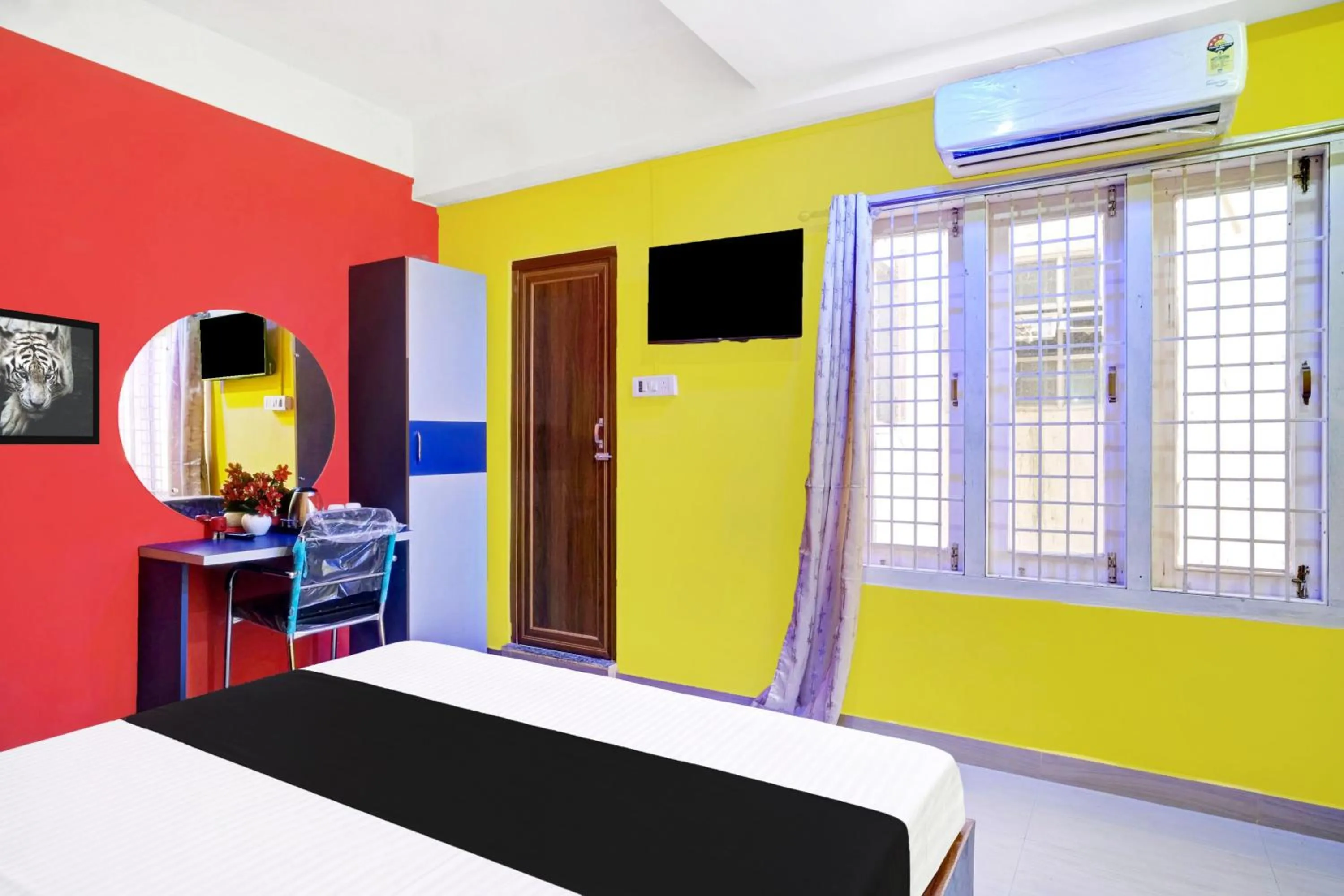 Hotel O Grand 555