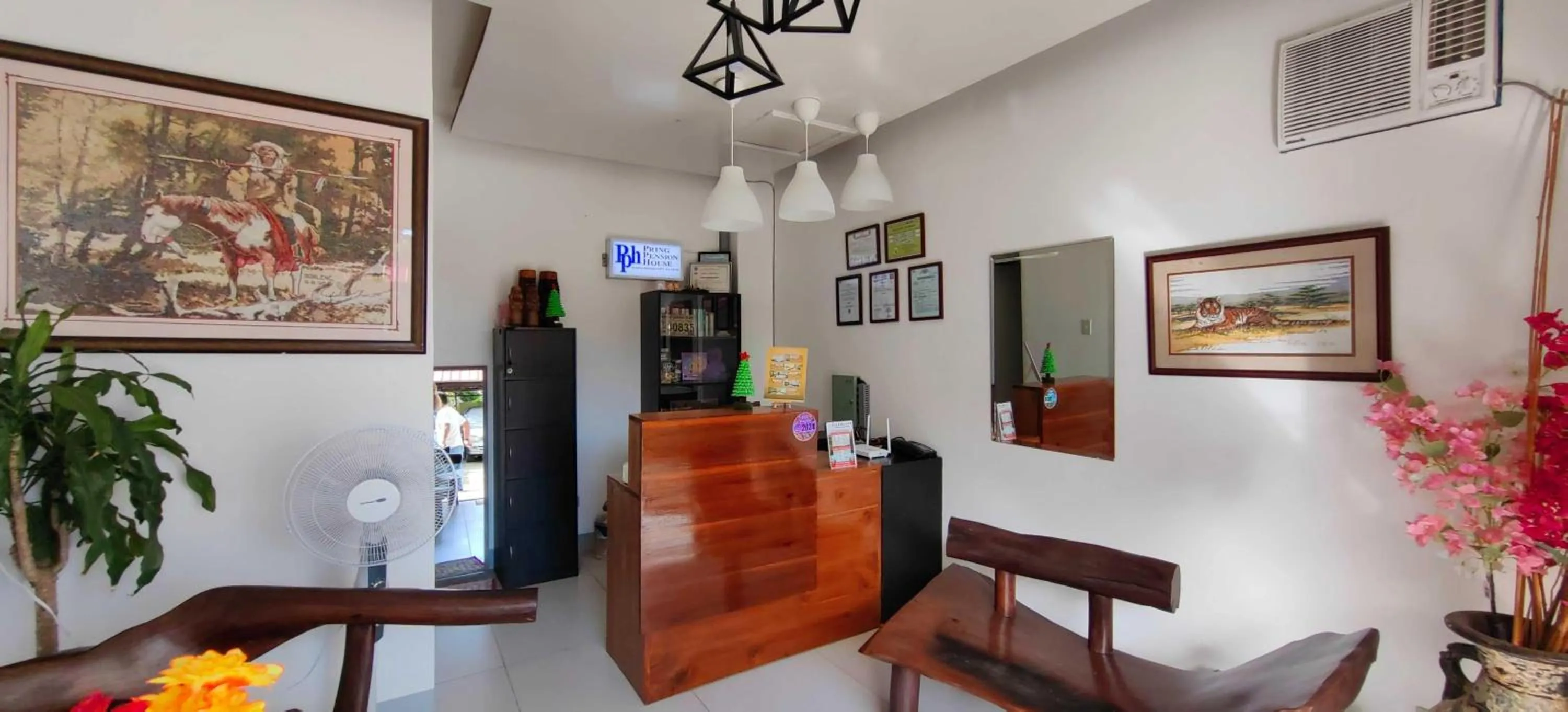 Lobby or reception in Pring Pension House Puerto Princesa