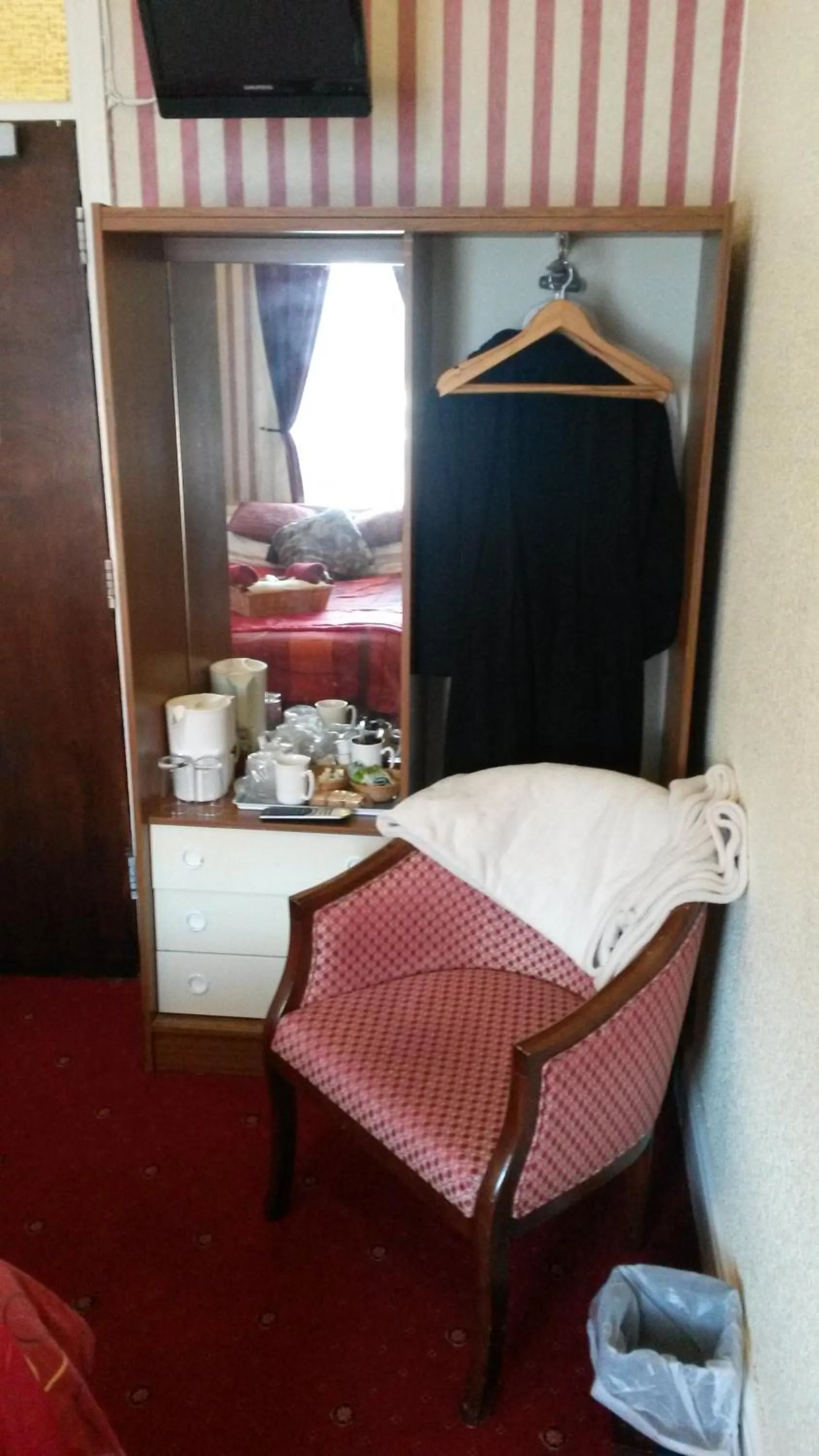 Other, Bed in The Derby Hotel