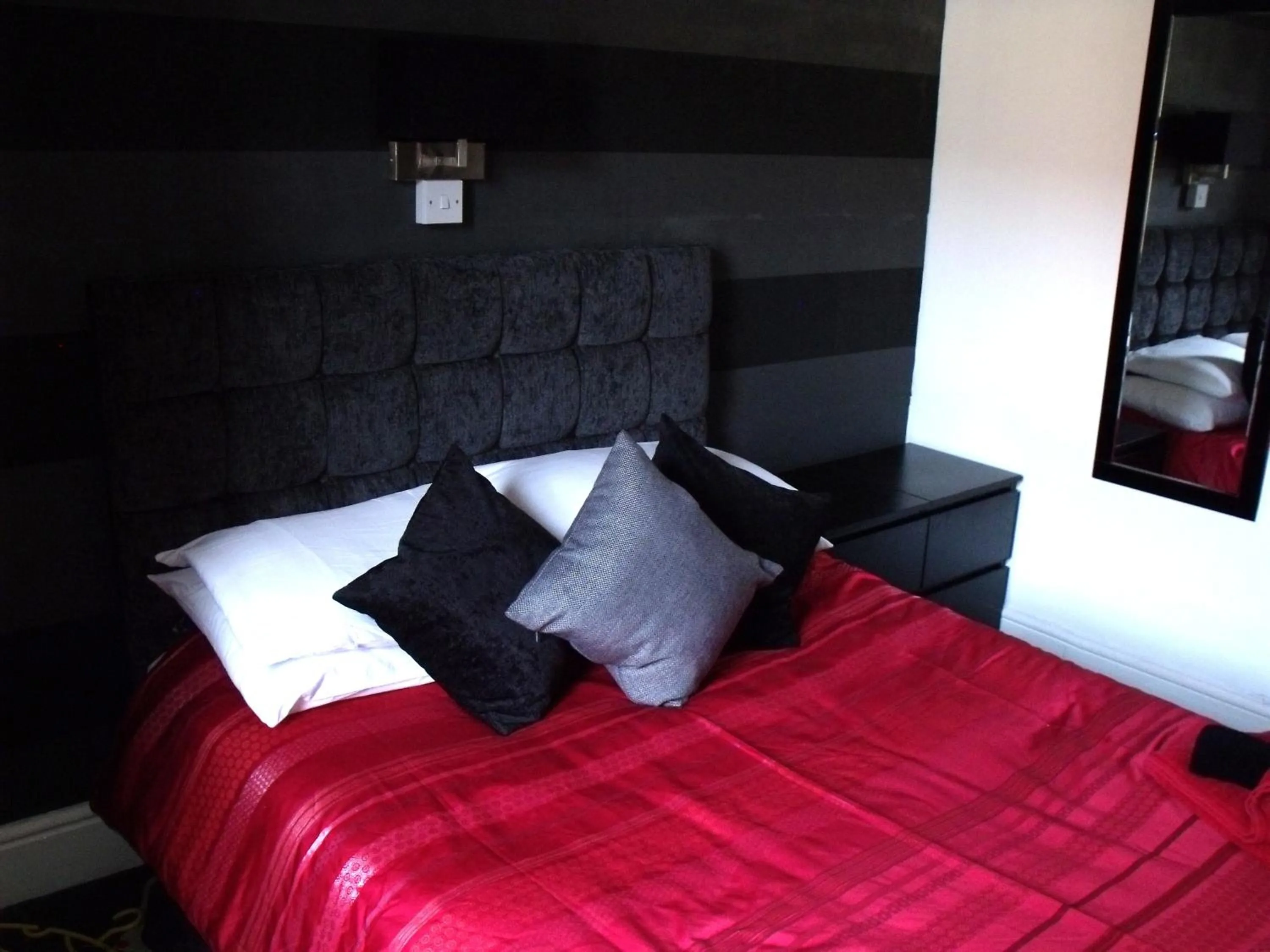 Other, Bed in The Derby Hotel