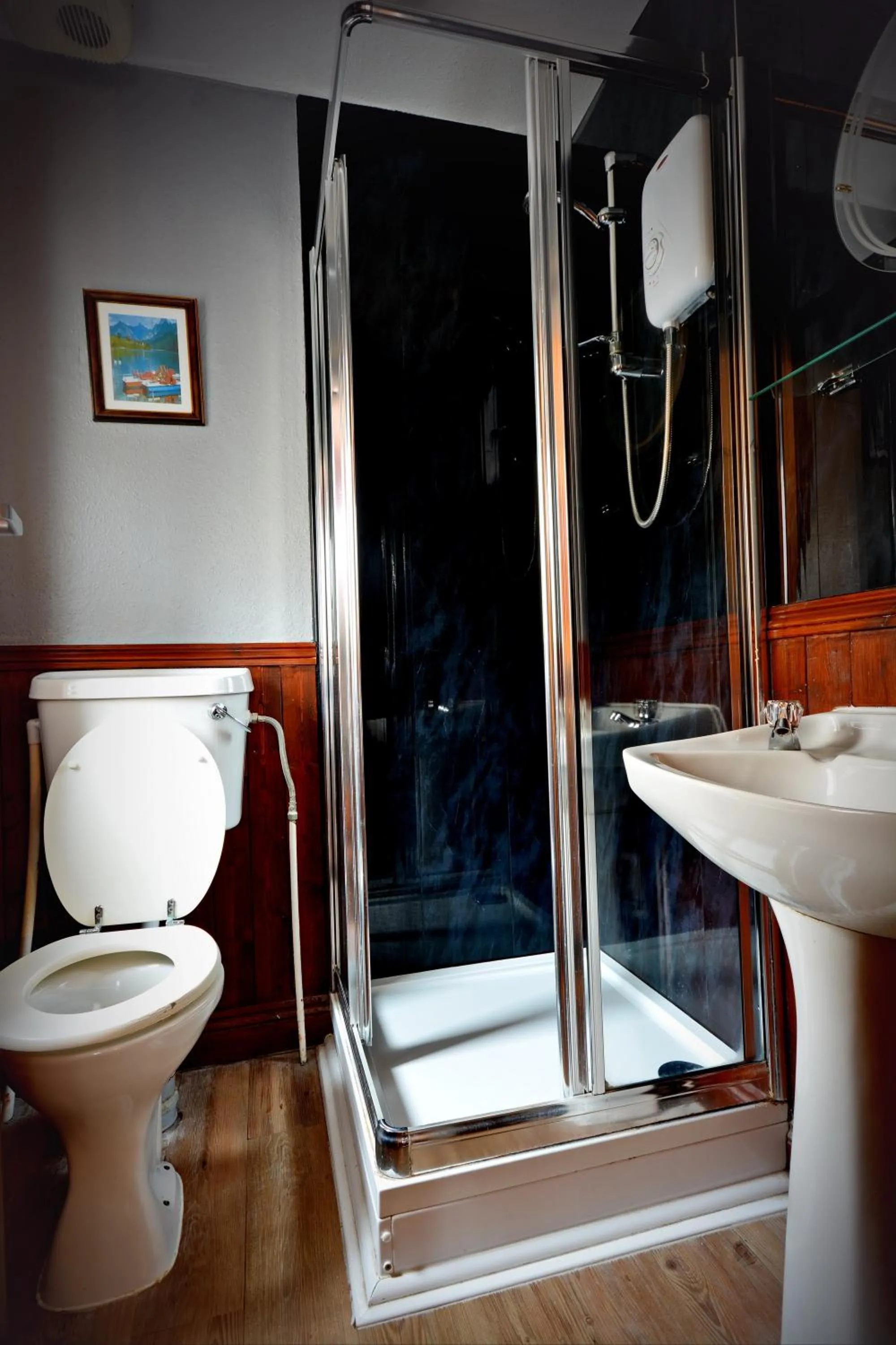 Bathroom in The Derby Hotel