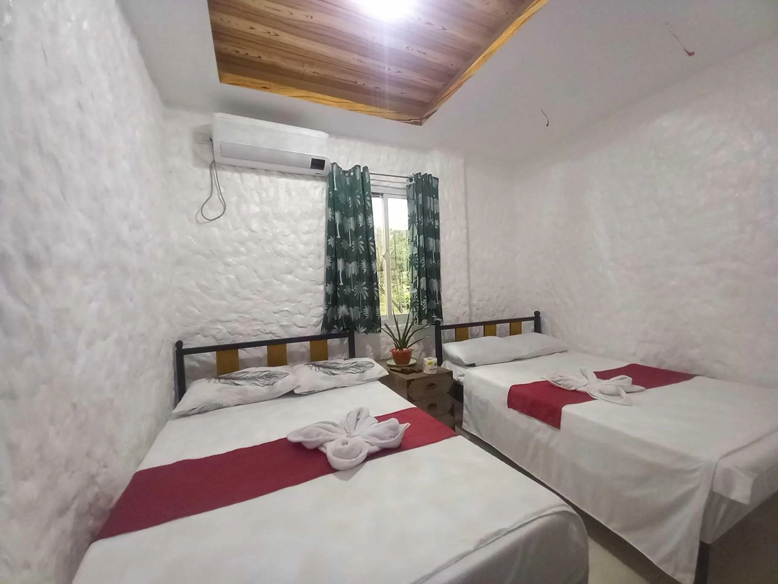 Bedroom in OYO 1130 Thrivers Hometel