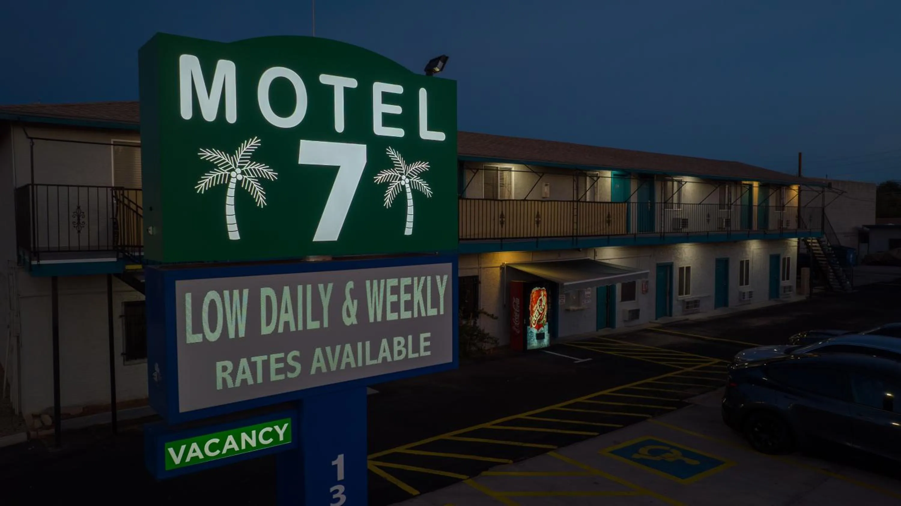 Parking in Motel 7 By OYO Near Phoenix Airport