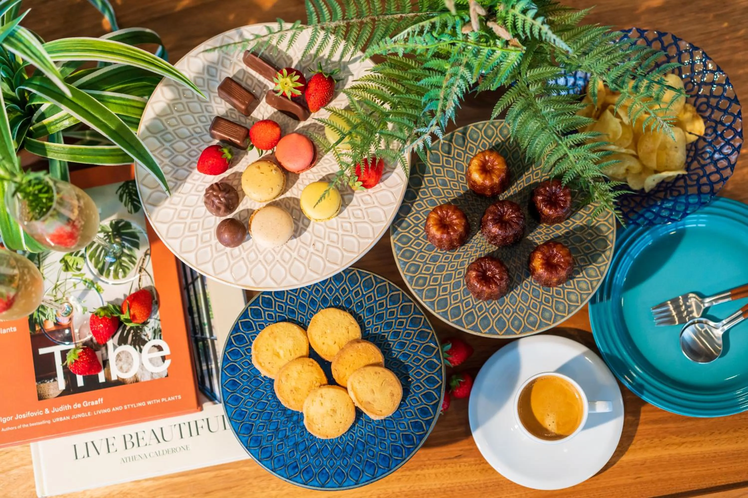 Lounge or bar in GLAMPROOK Futtsu BRISTOL HILL