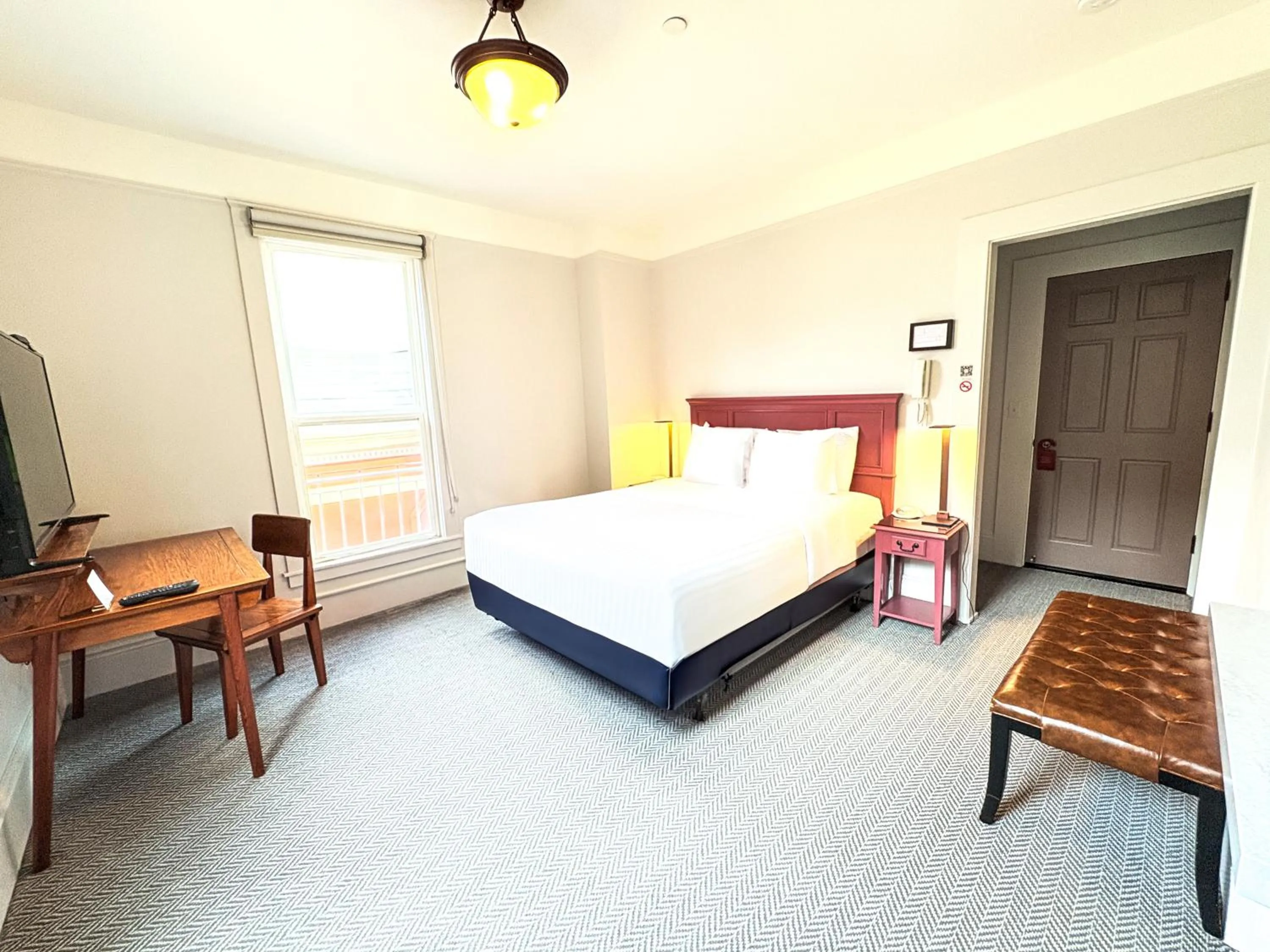 Bed in The Grove Inn