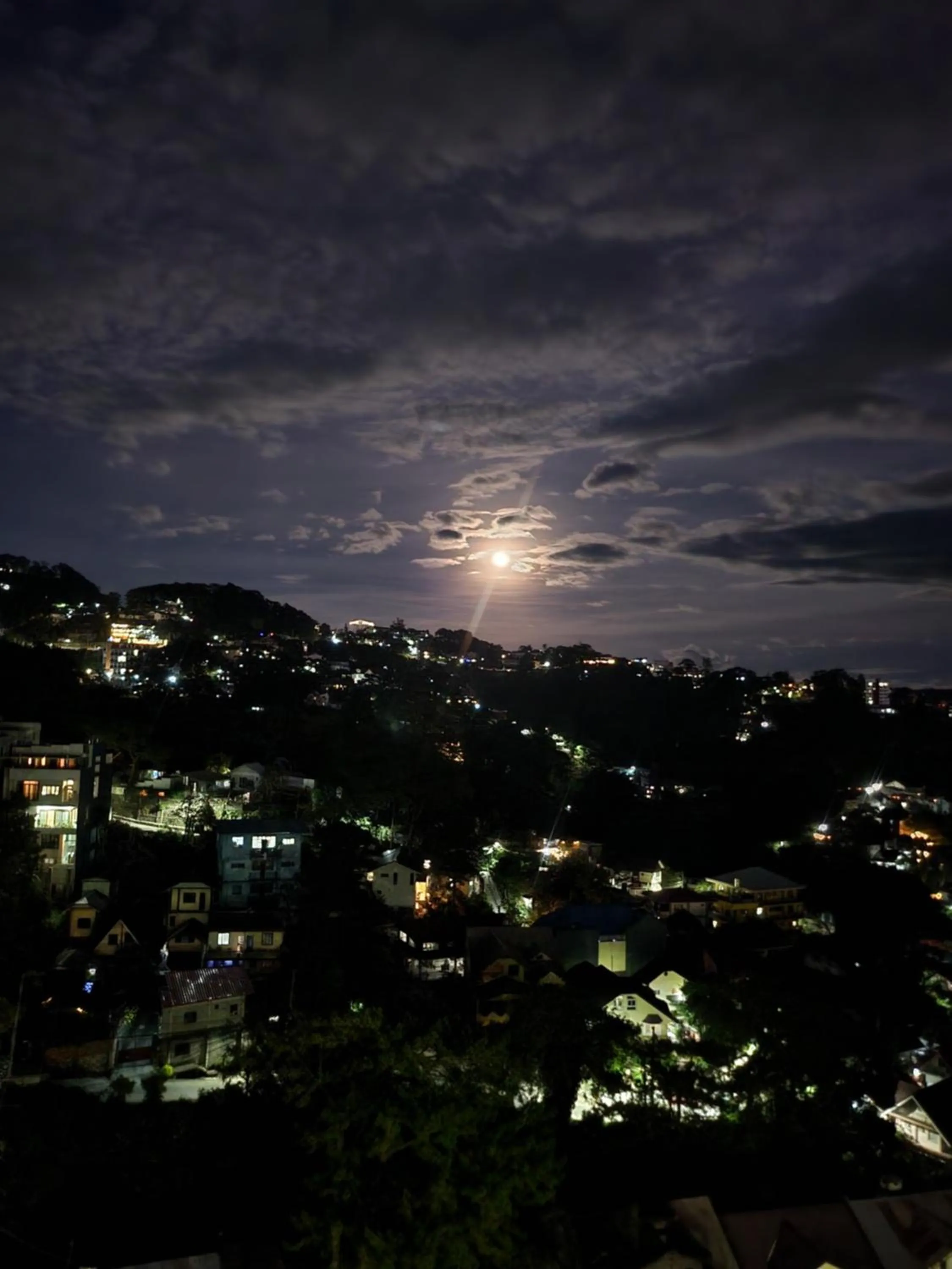 Night in Selendra-Baguio City Suites