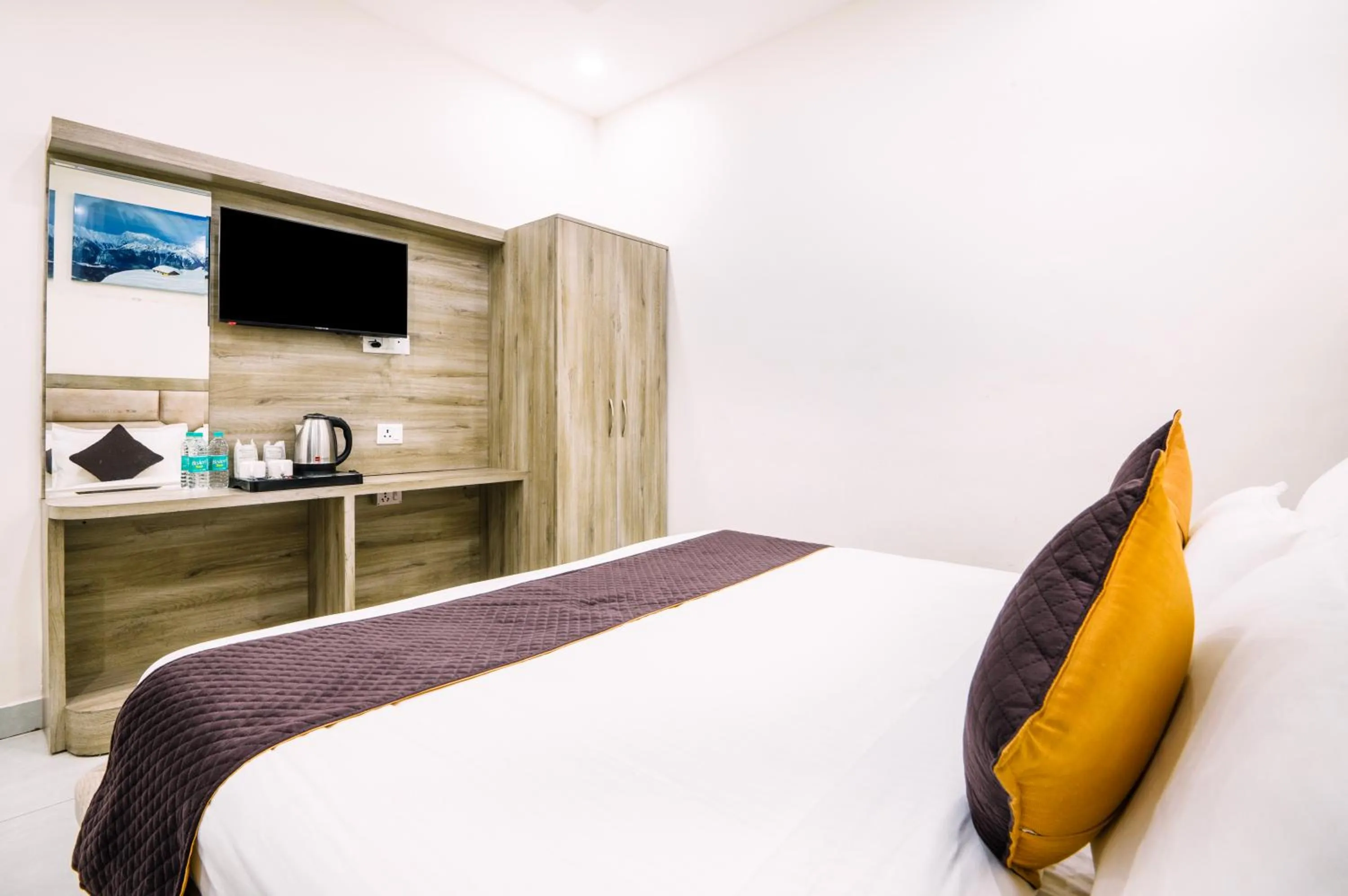 Bedroom, Bed in Hotel The Katra Avenue