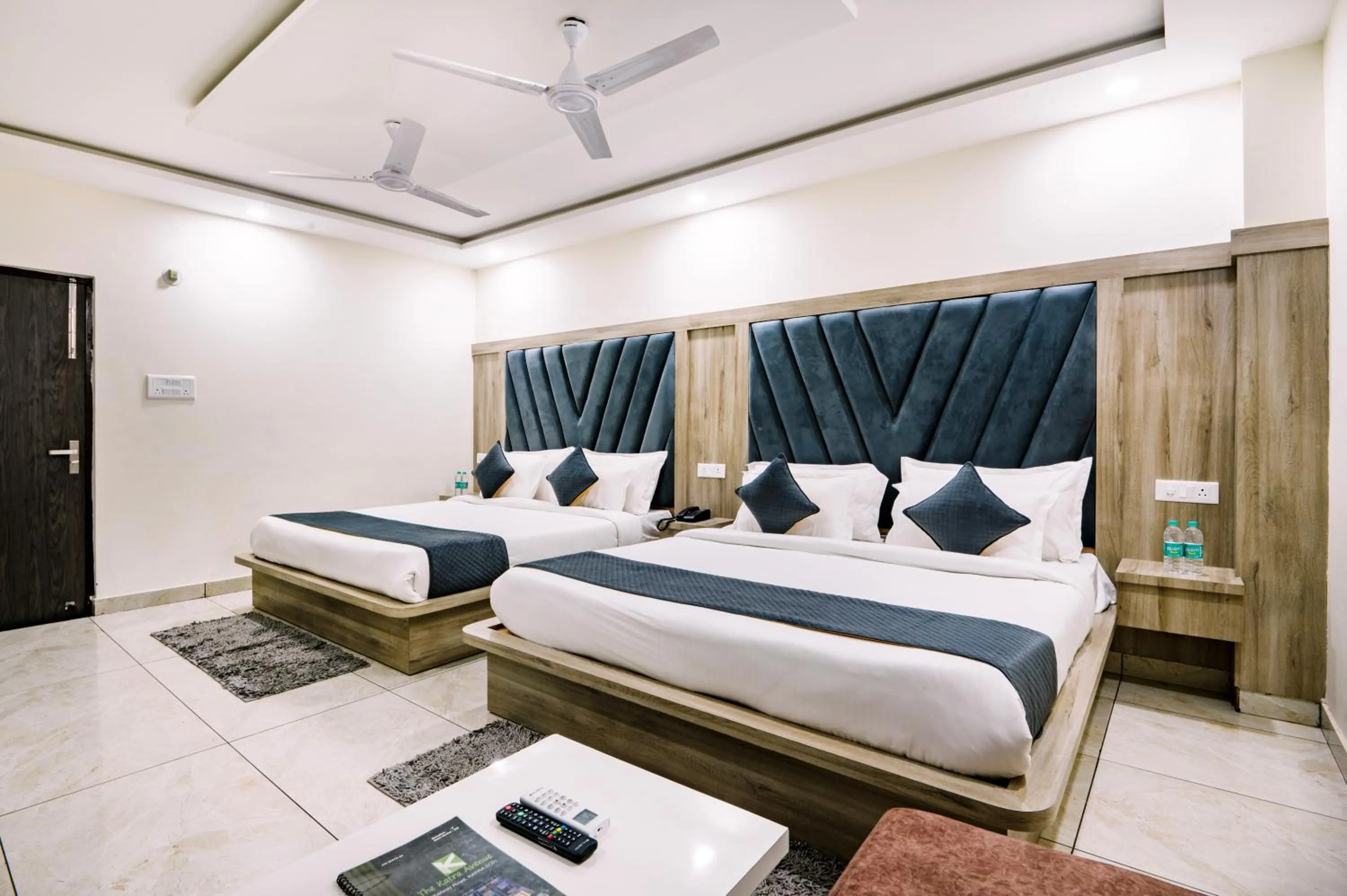 Bedroom, Bed in Hotel The Katra Avenue