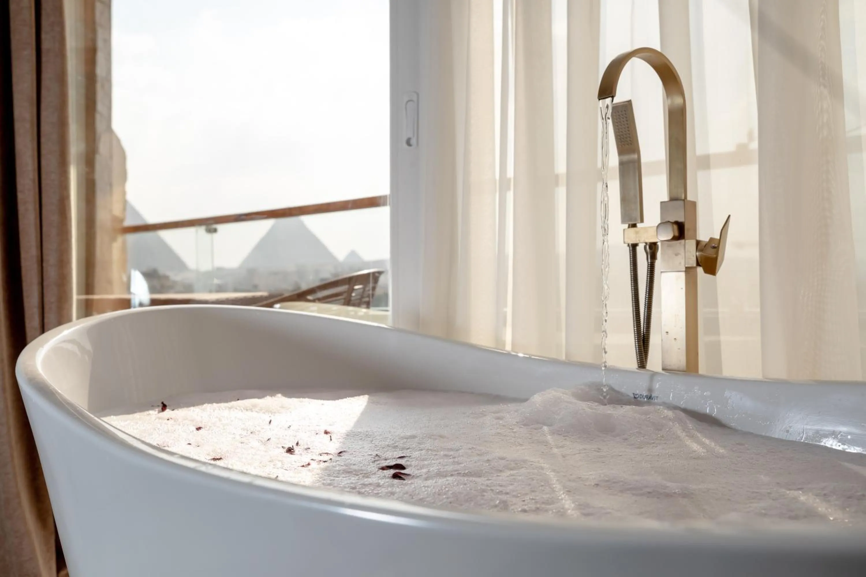 Bath in Eyes Of Egypt Pyramids View Boutique Hotel