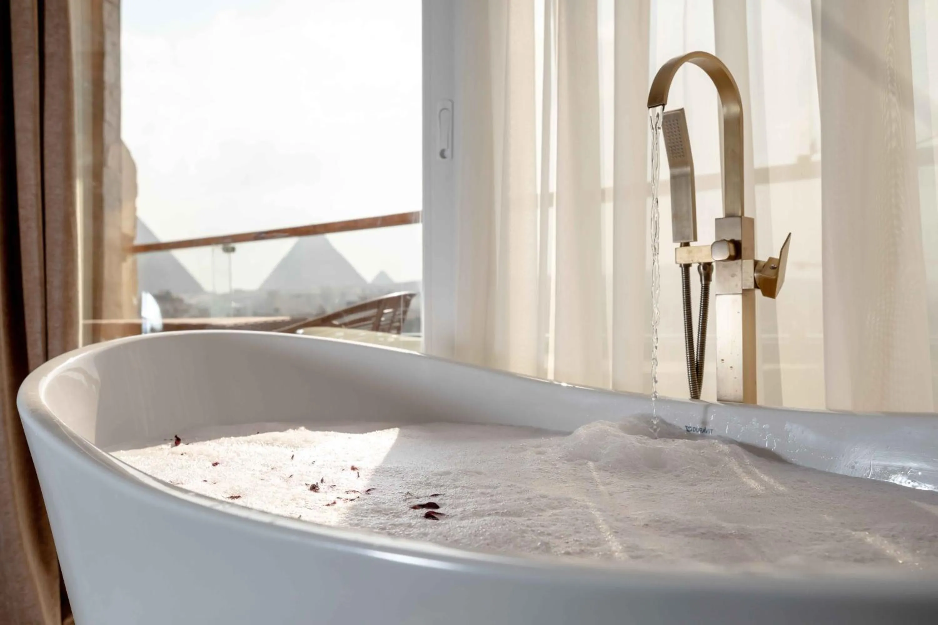 Bath in Eyes Of Egypt Pyramids View Boutique Hotel