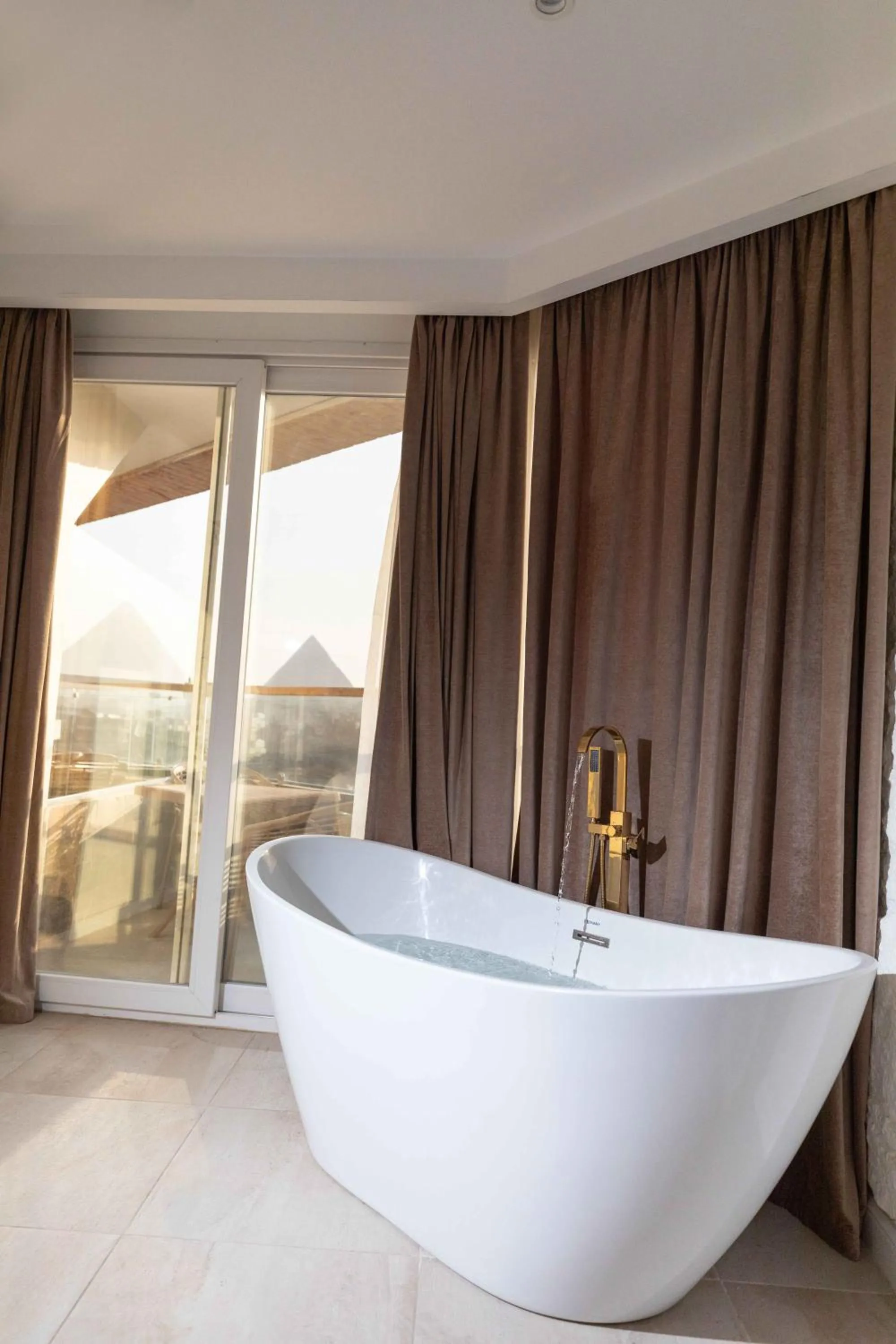 Bath in Eyes Of Egypt Pyramids View Boutique Hotel