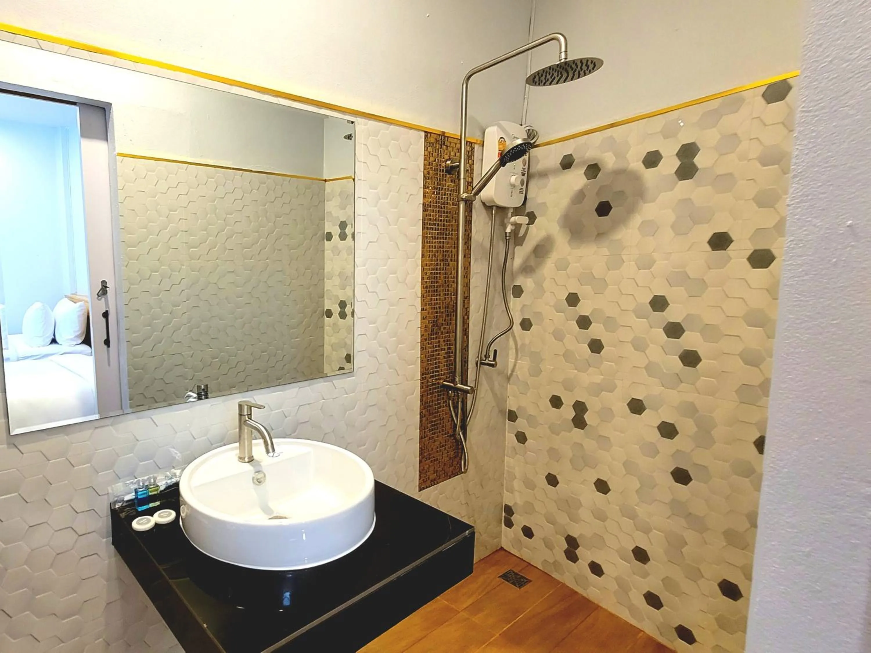 Shower in Moya Boutique Hotel