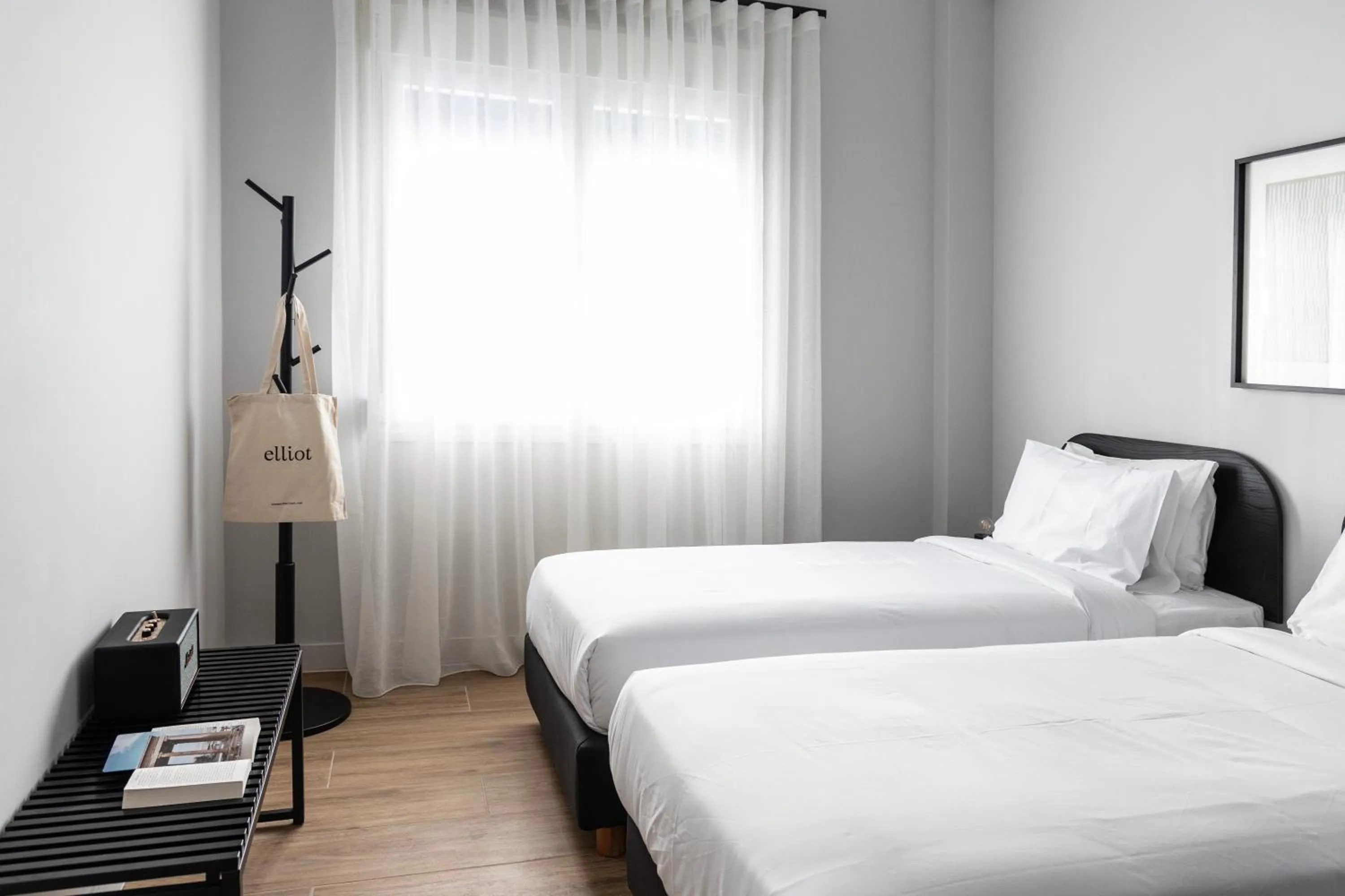 Bedroom, Bed in Elliot Petralona, Athens