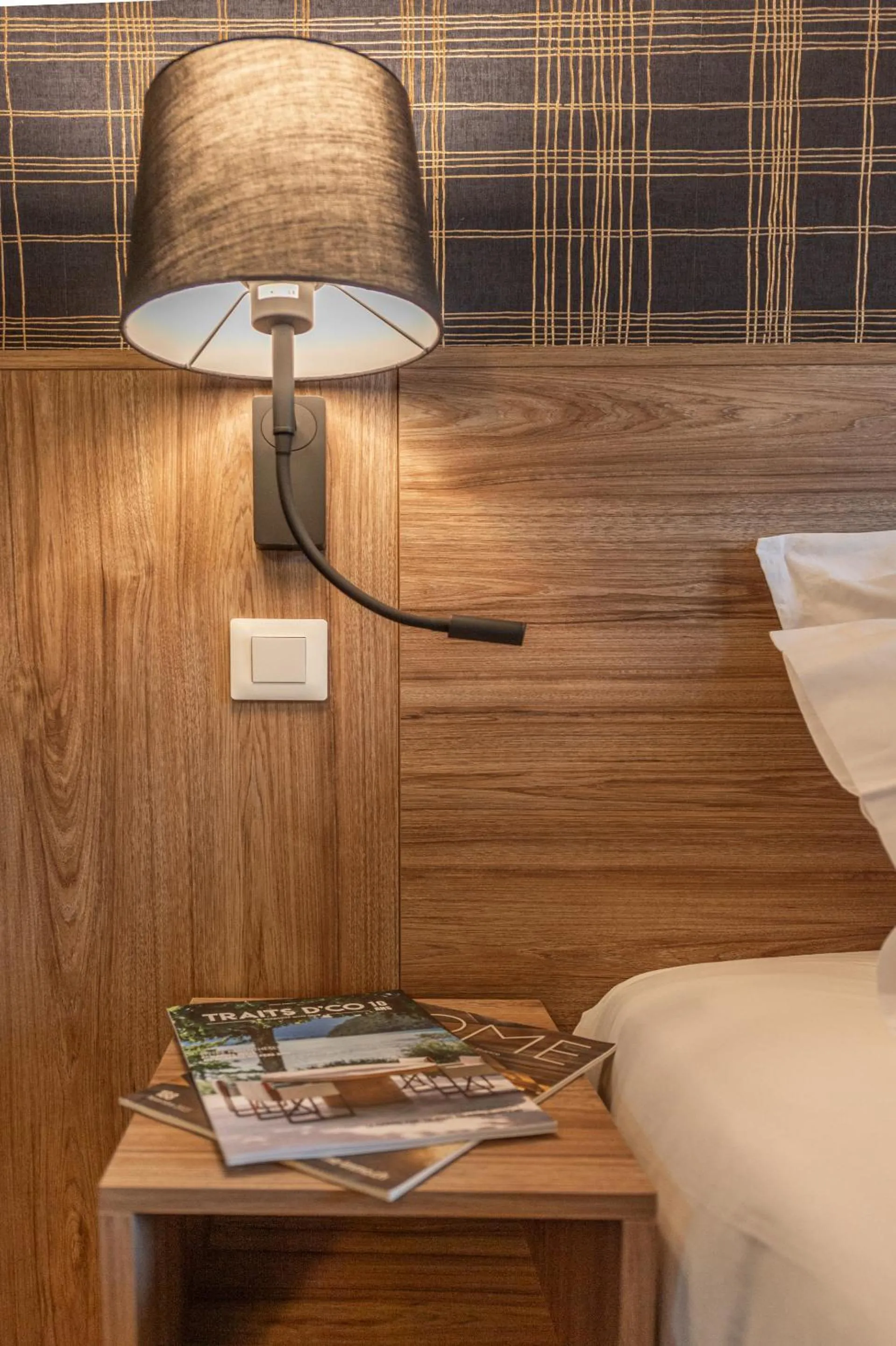 Bedroom, Bed in Les Tonnelles