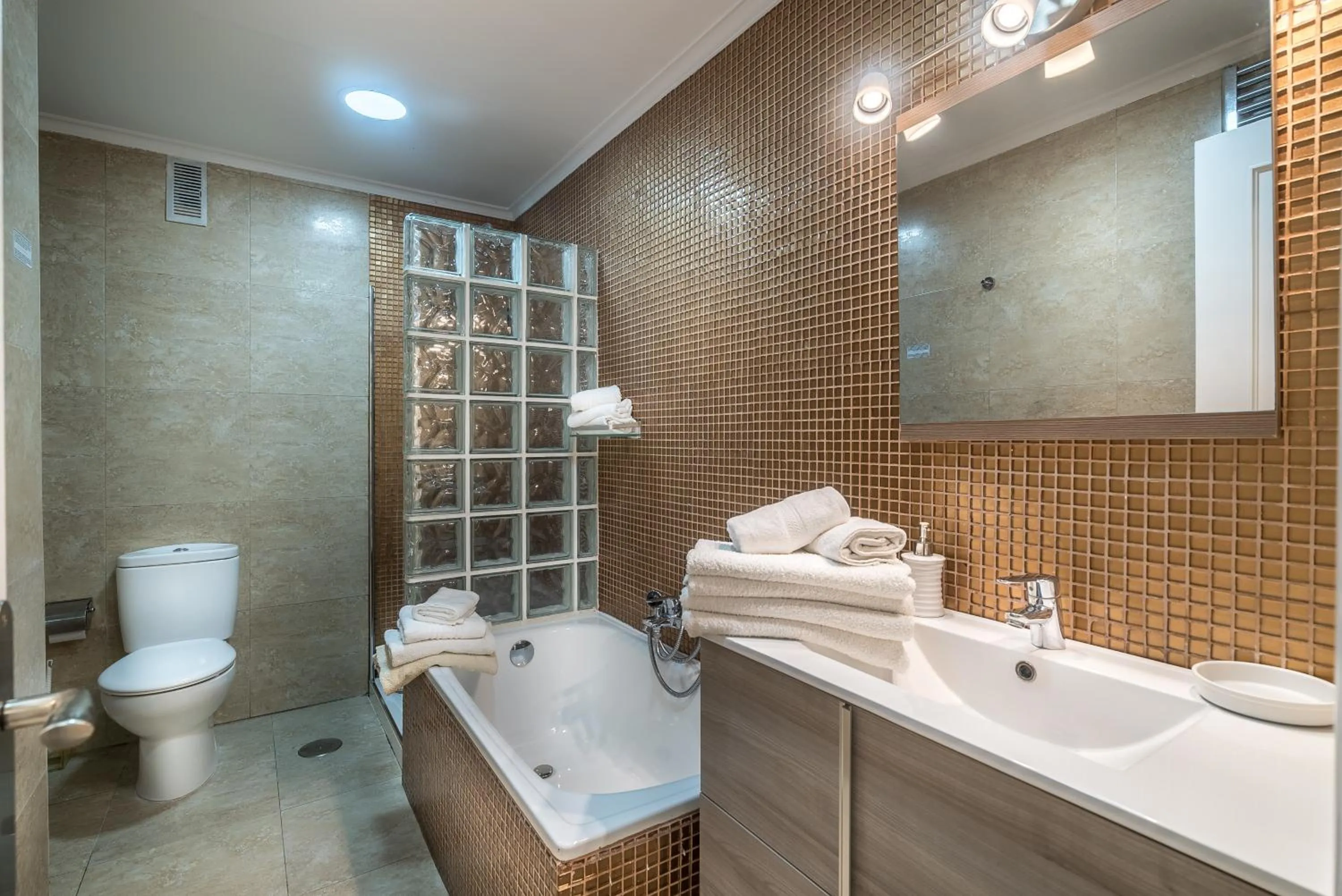 Bathroom in Apartamentos Las Brisas