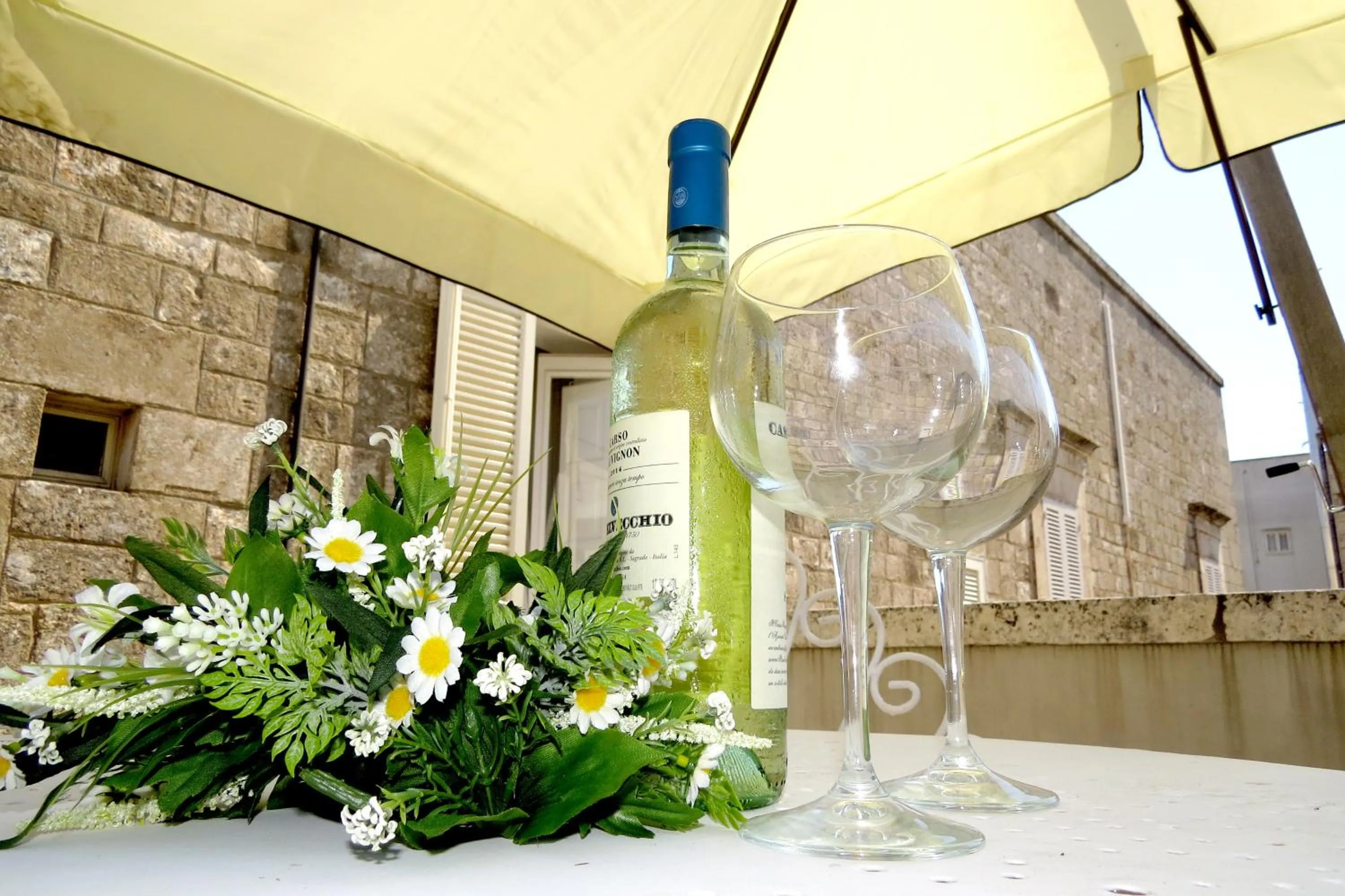 Day in Palazzo Rodio