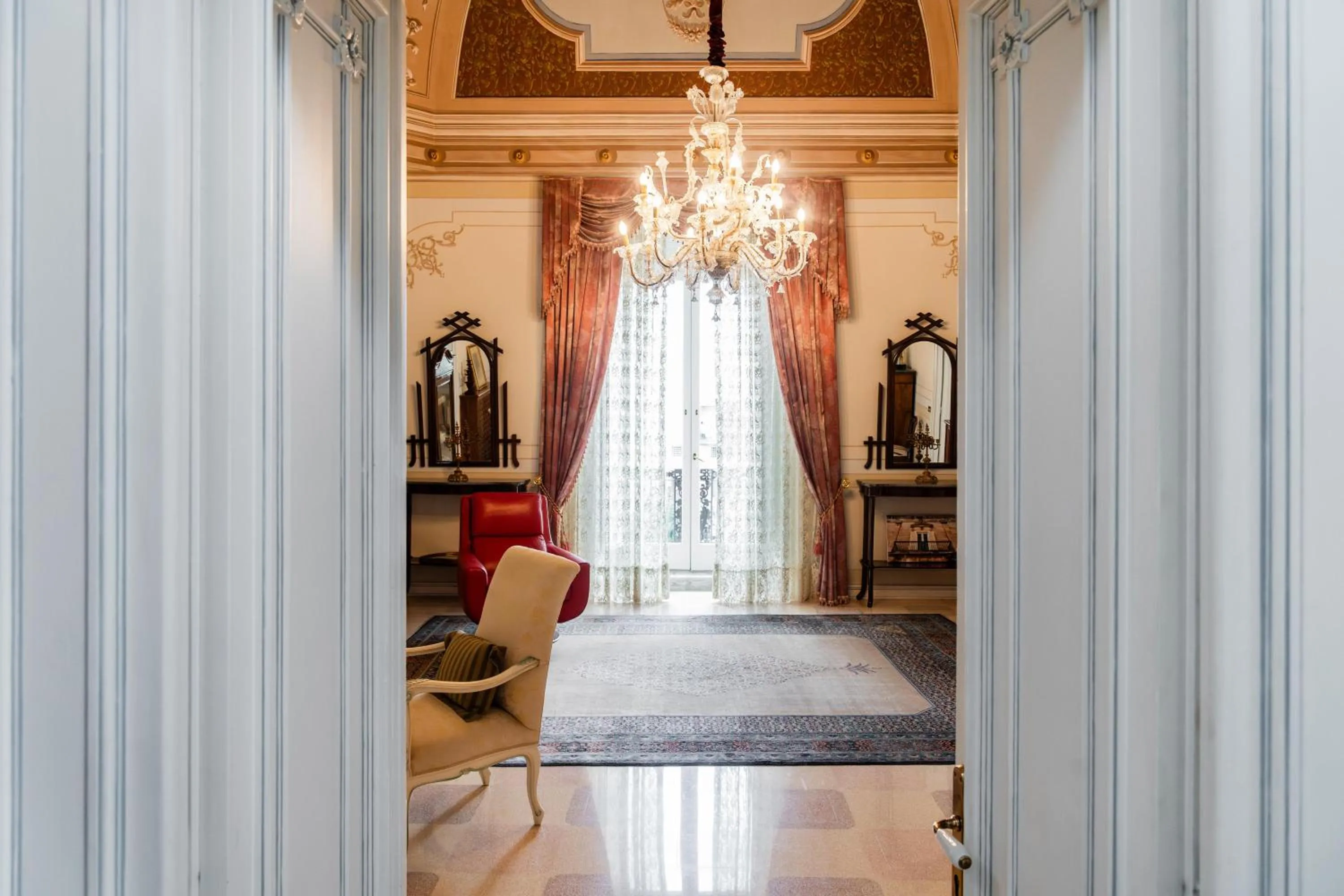 Living room in Palazzo Rodio