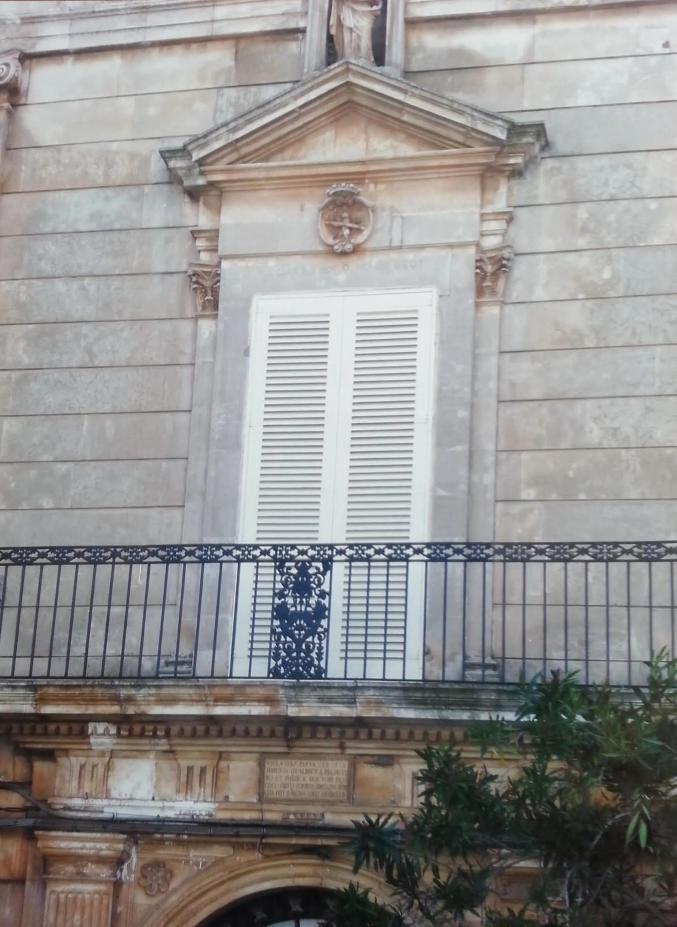 Day in Palazzo Rodio