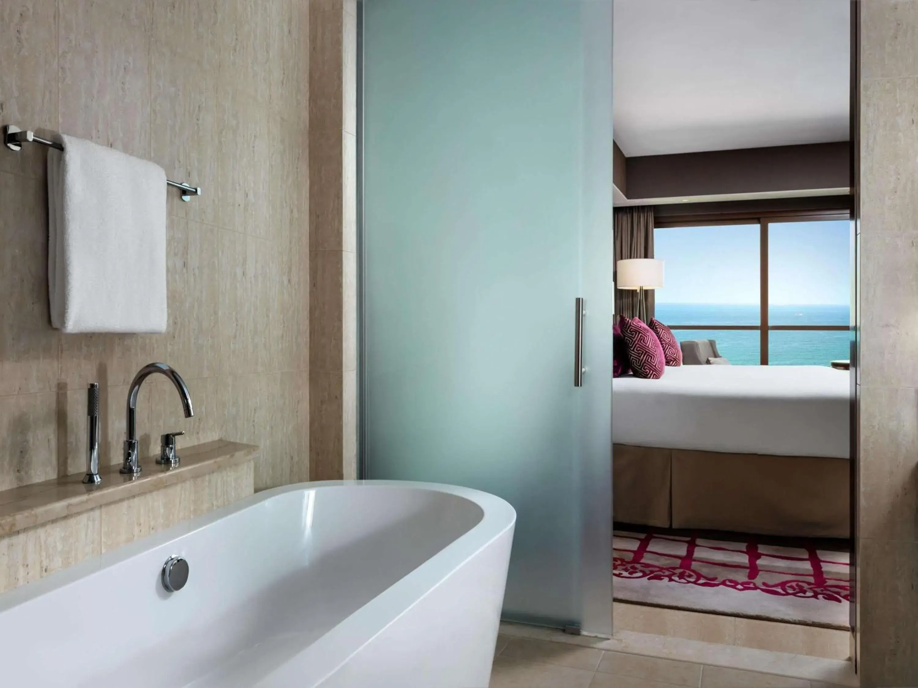 Deluxe King Room with Sea View in Fairmont Ajman Deluxe King Room with Sea View in Fairmont Ajman