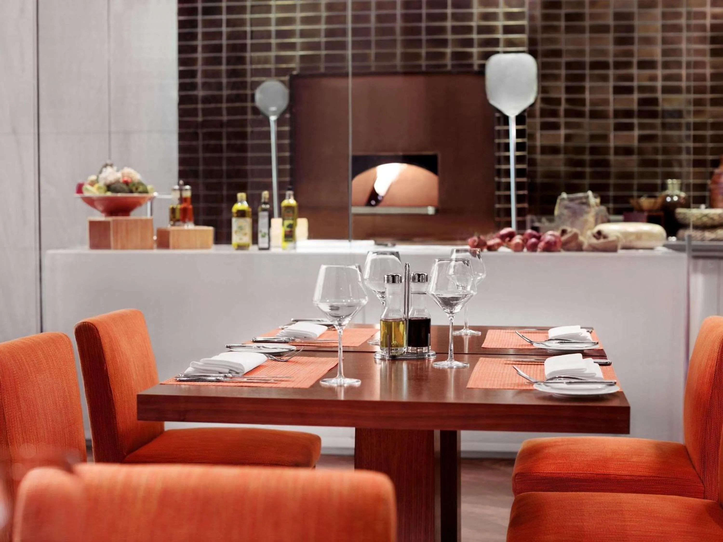 Restaurant/places to eat in Fairmont Ajman