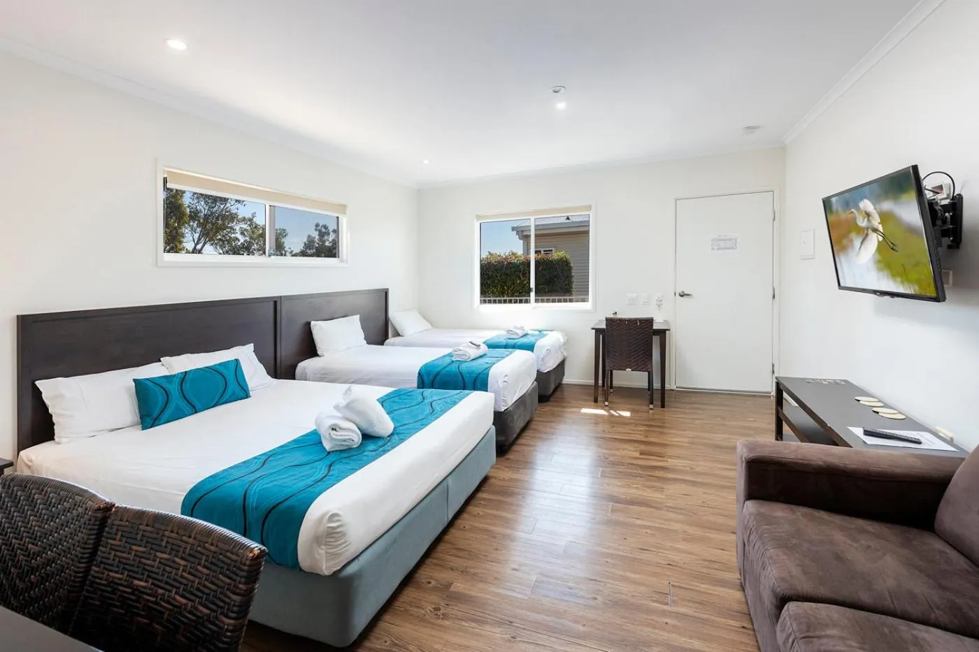 Photo of the whole room, Bed in Chinchilla Tourist Park