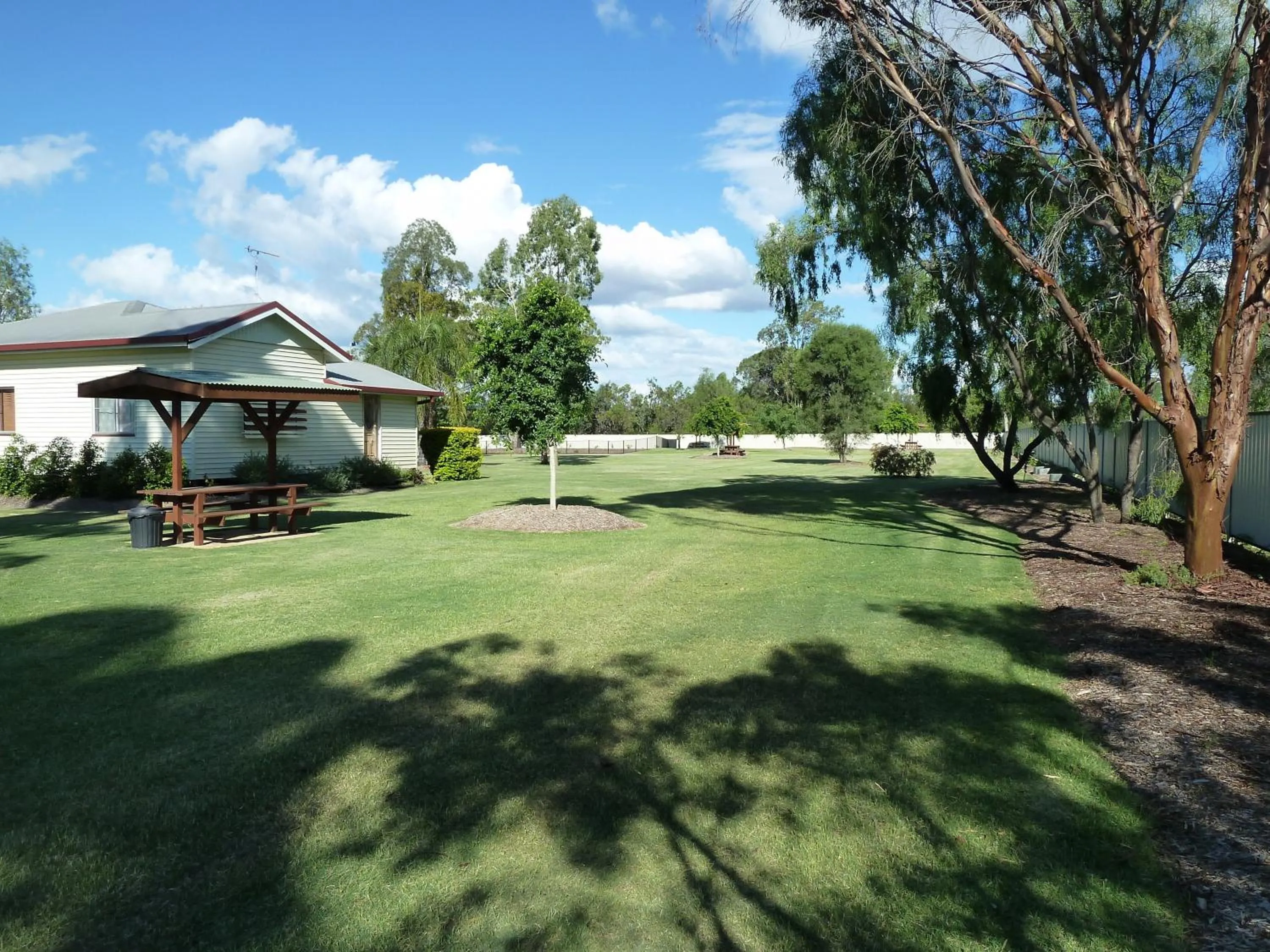 Garden in Chinchilla Tourist Park