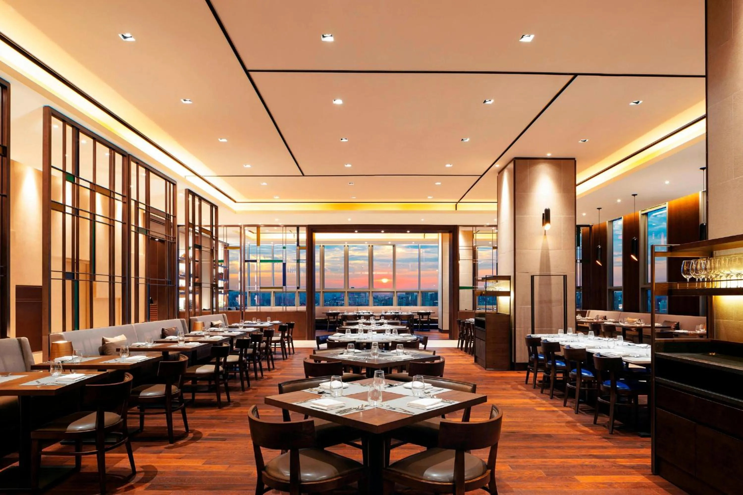 Restaurant/places to eat in Four Points by Sheraton Josun, Seoul Station