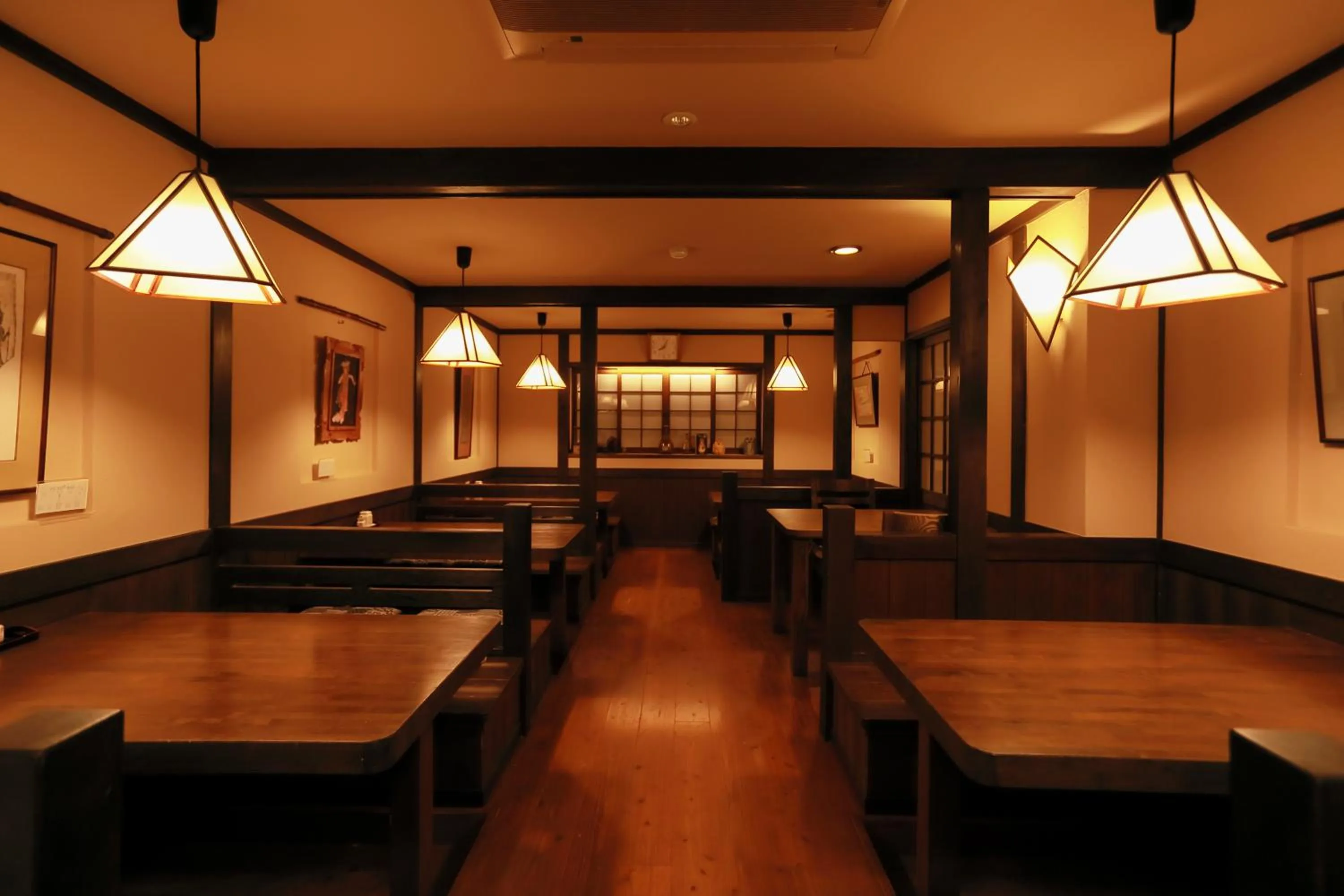 Restaurant/places to eat in Jinpuso