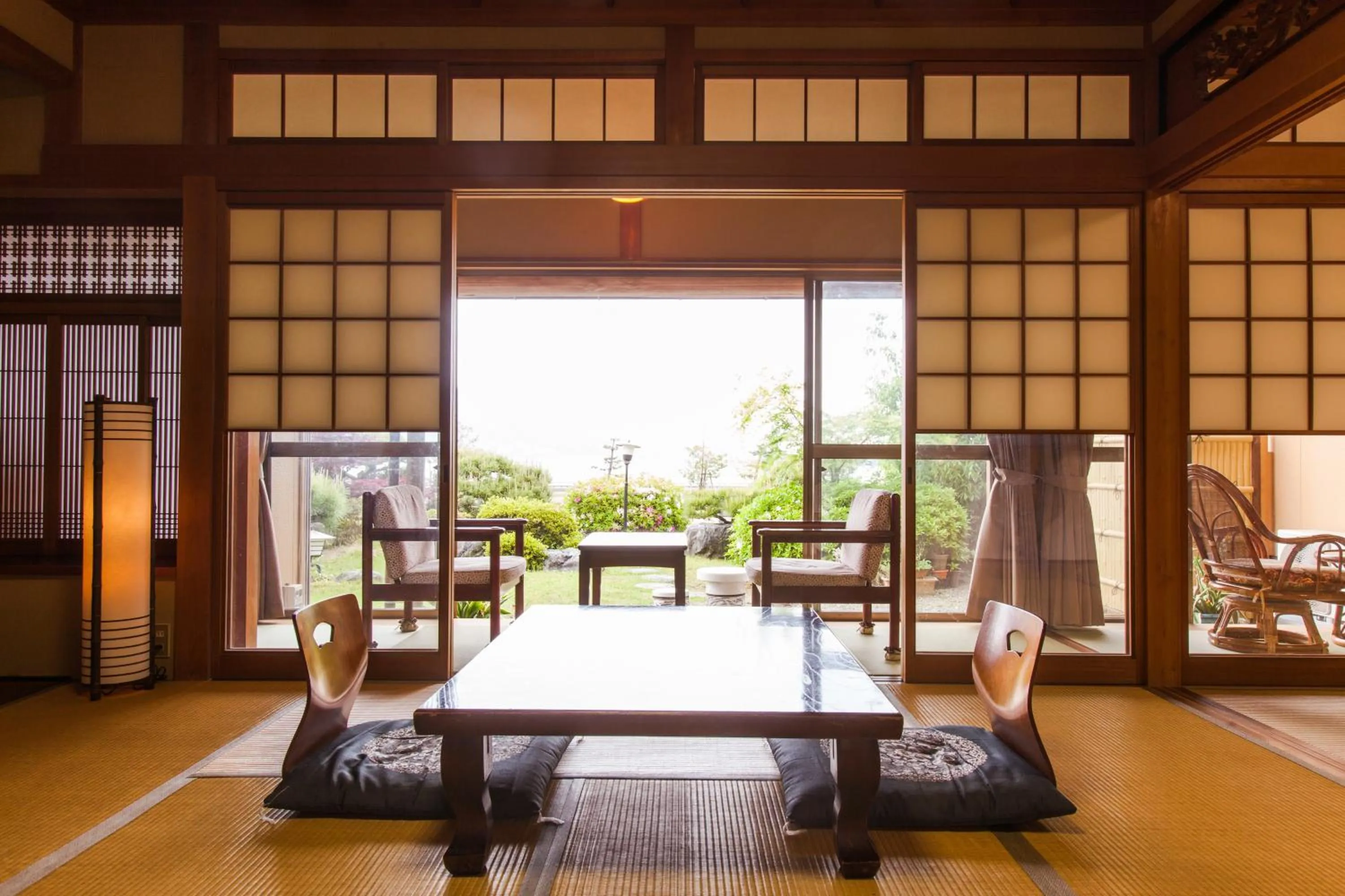 Photo of the whole room in Jinpuso