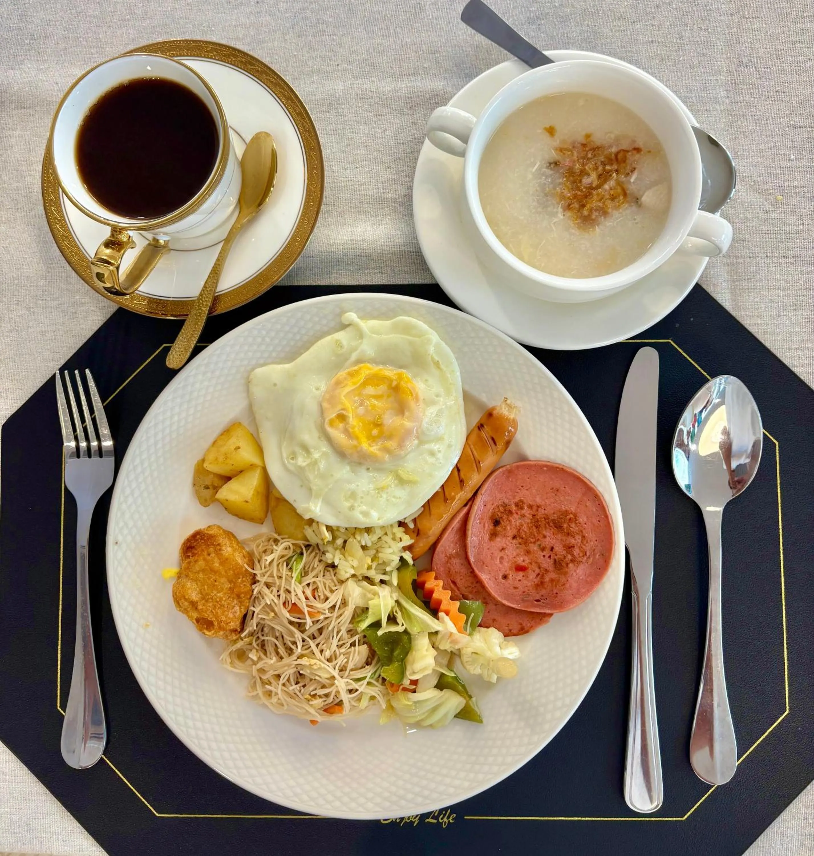 Breakfast in Klassique Sukhumvit Hotel
