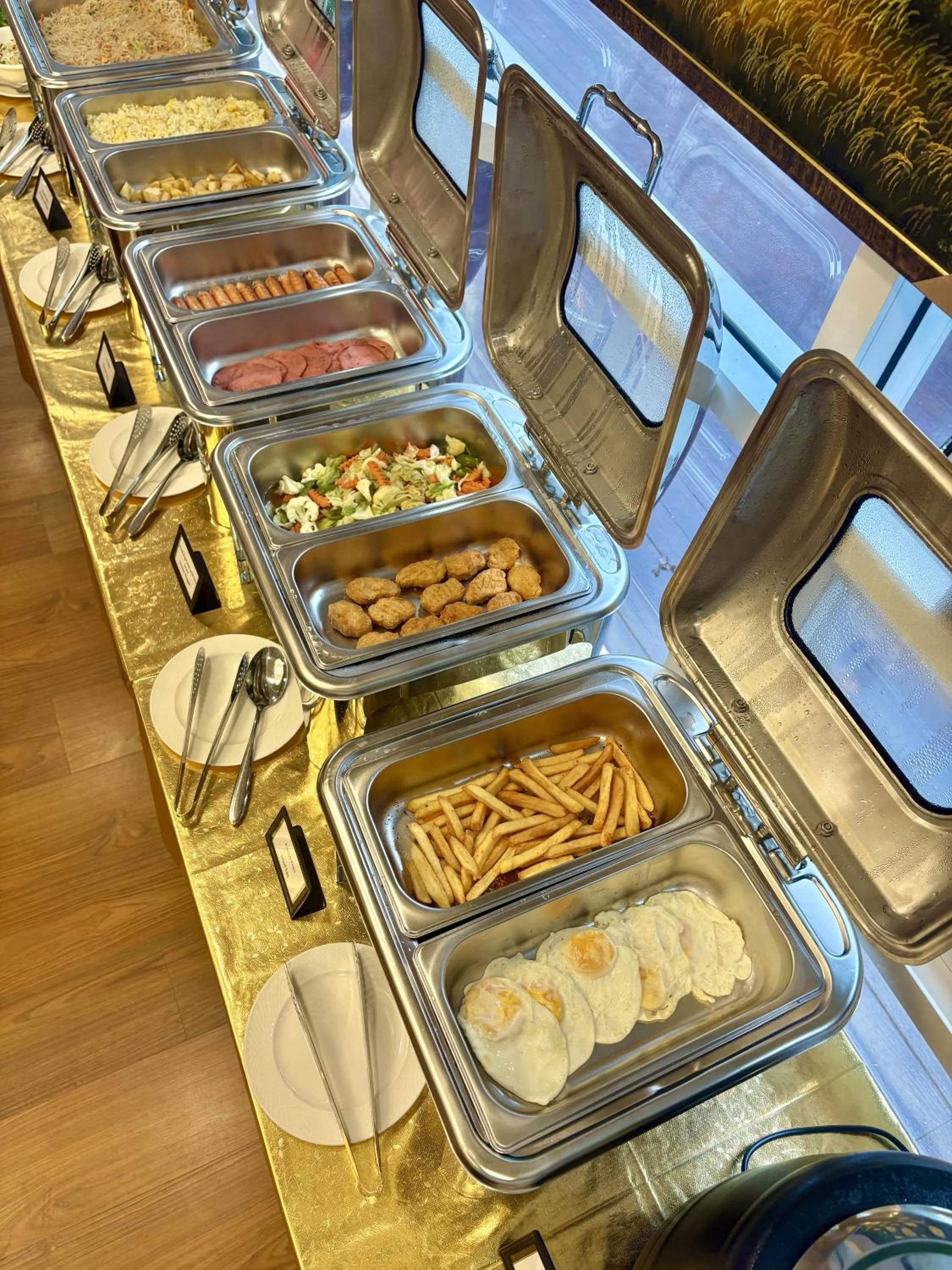 Breakfast in Klassique Sukhumvit Hotel