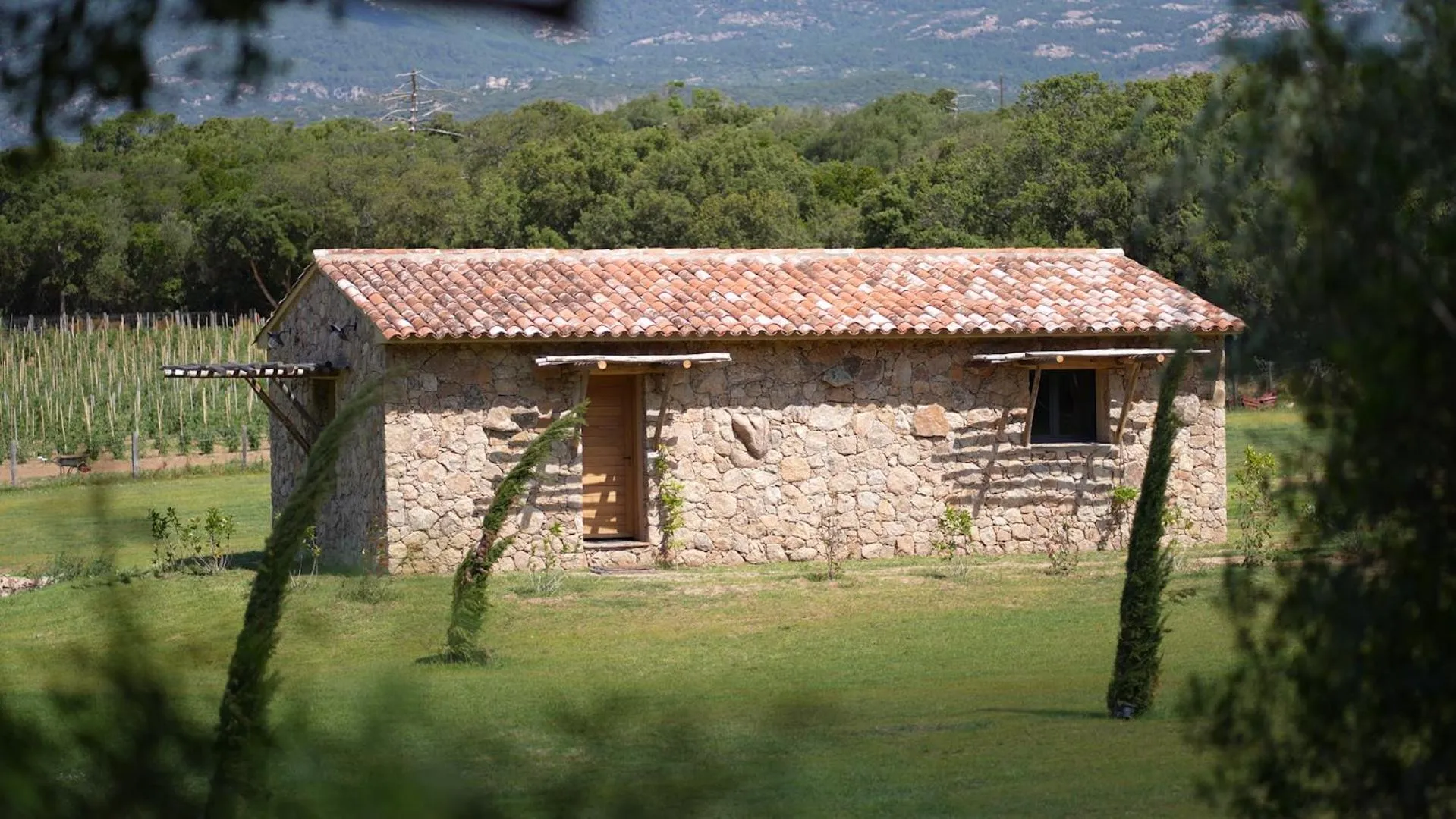 Property building in Domaine Pozzo di Mastri hôtel & spa