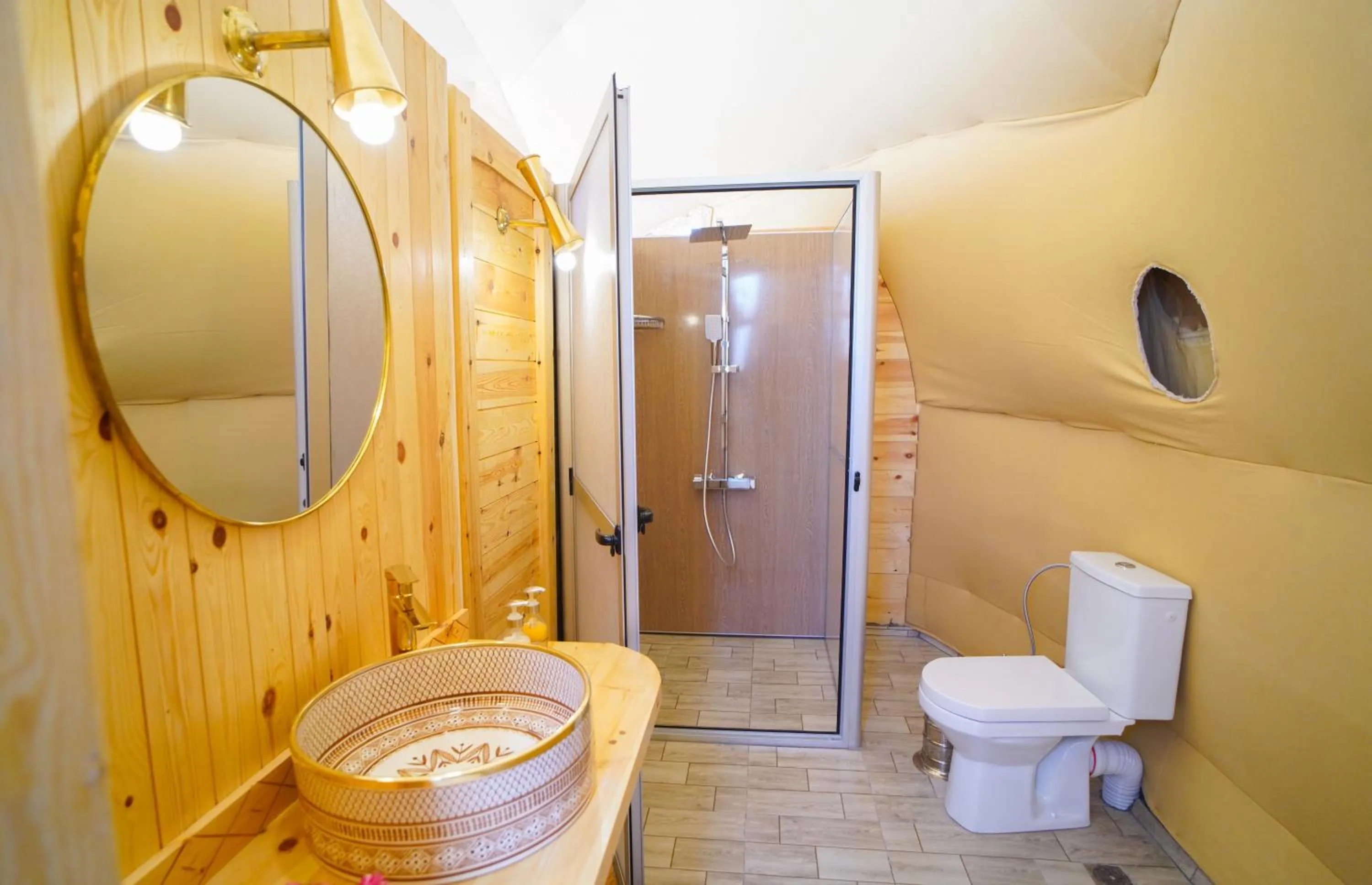 Shower in Antares Desert Camp