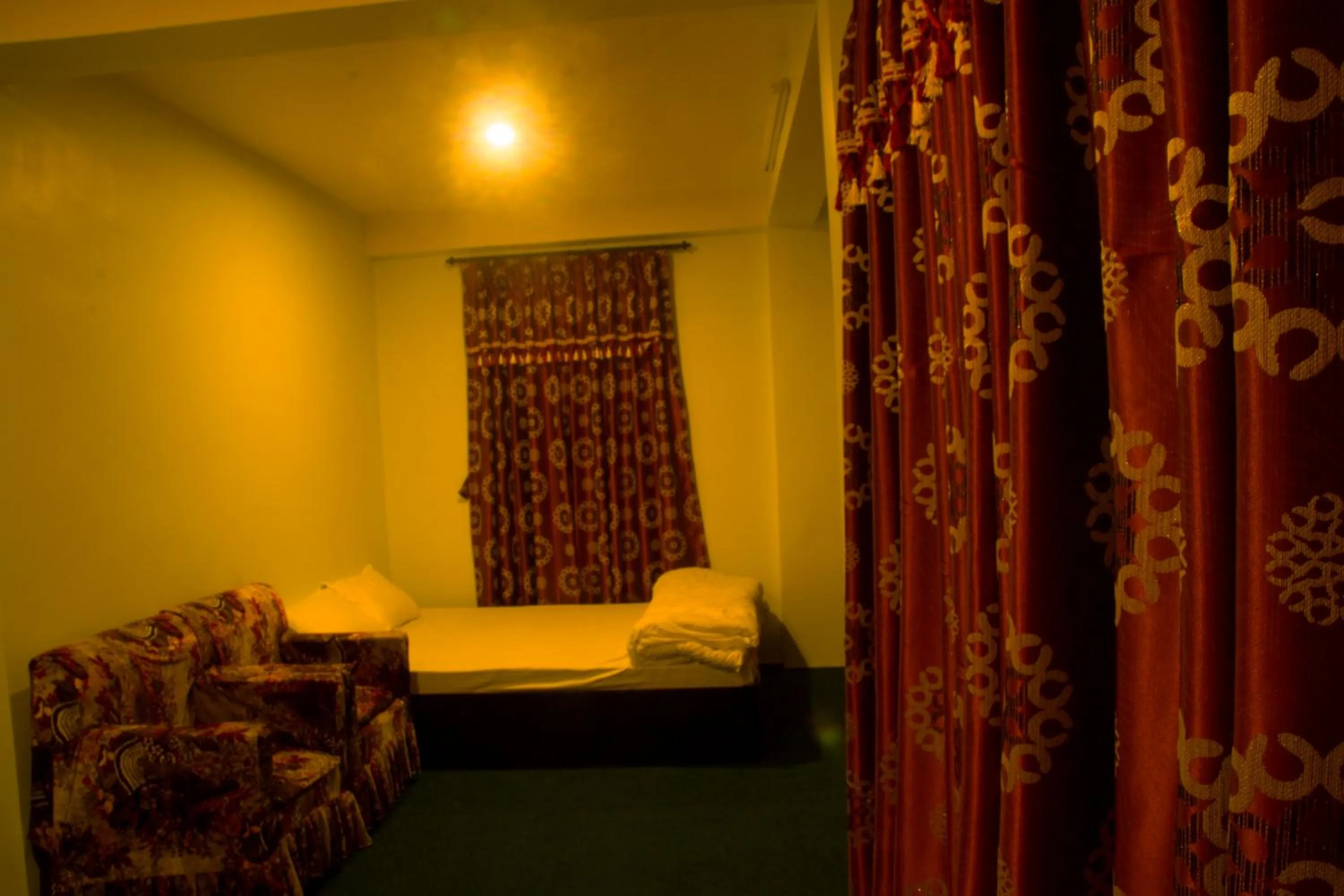 Bed in Pradhan House - Home Stay with Garden