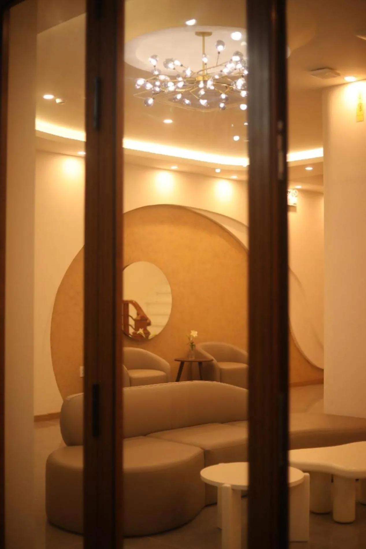 Communal lounge/ TV room in TherHouse