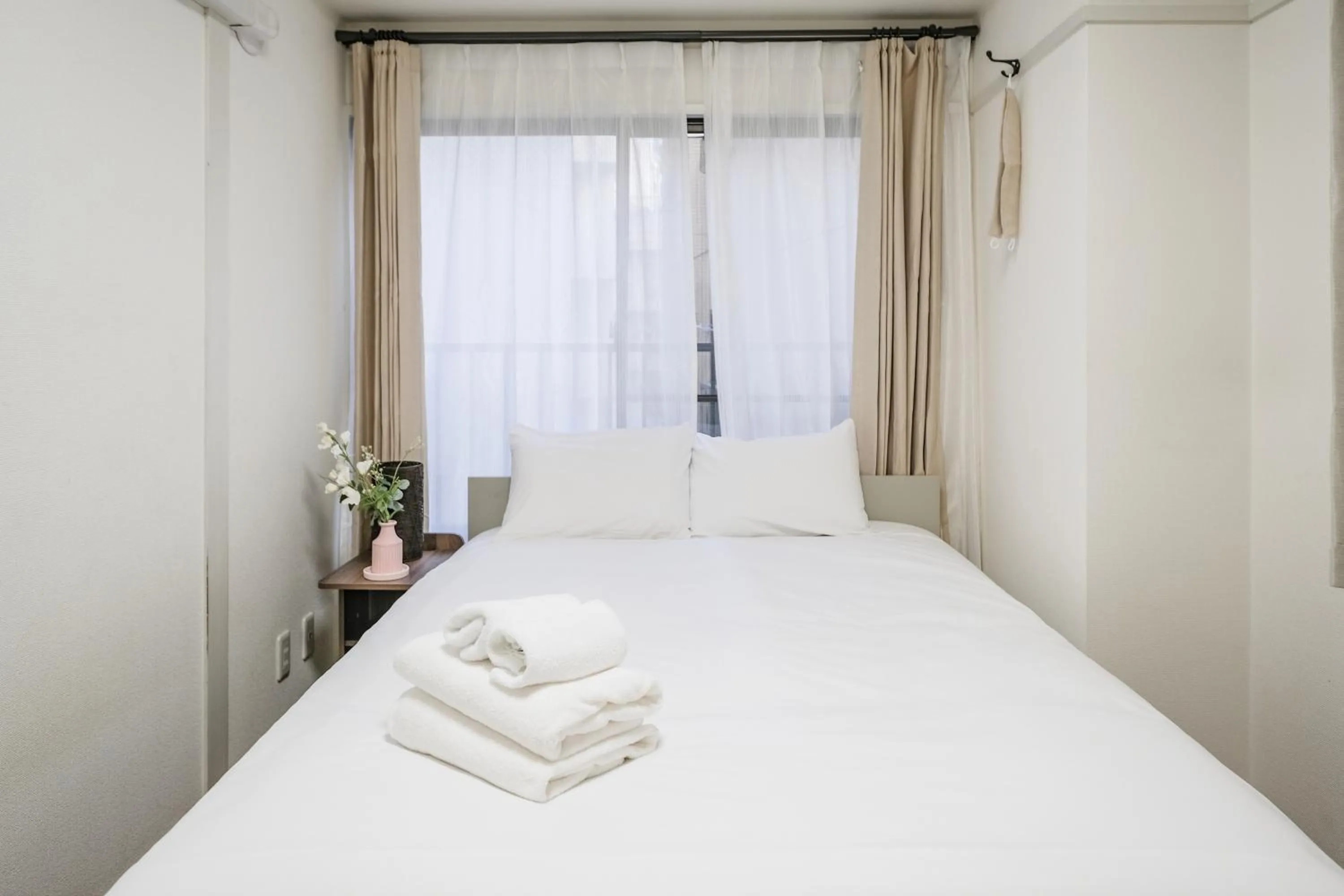 Bed in Ikebukuro La Rêve House