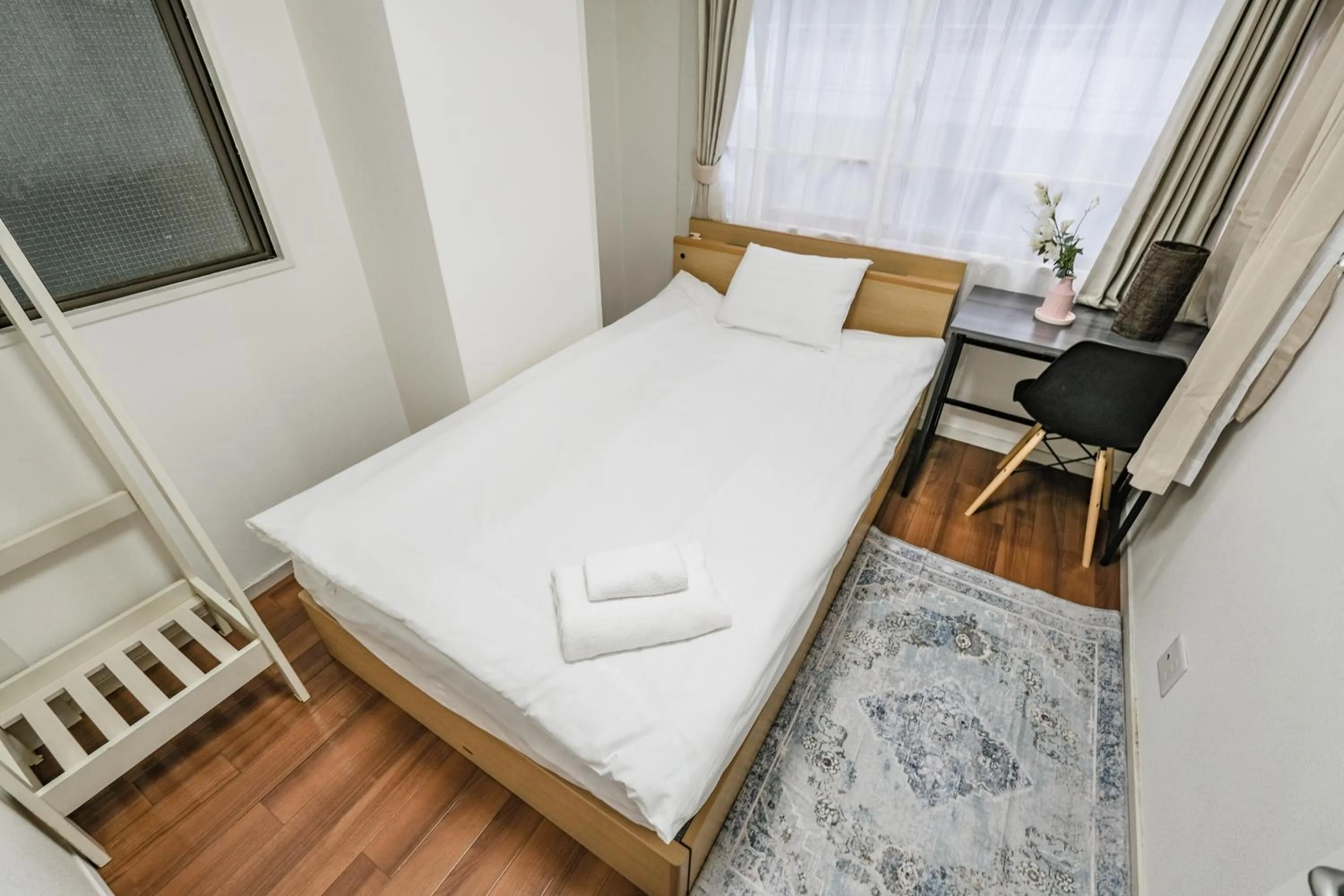 Bed in Ikebukuro La Rêve House