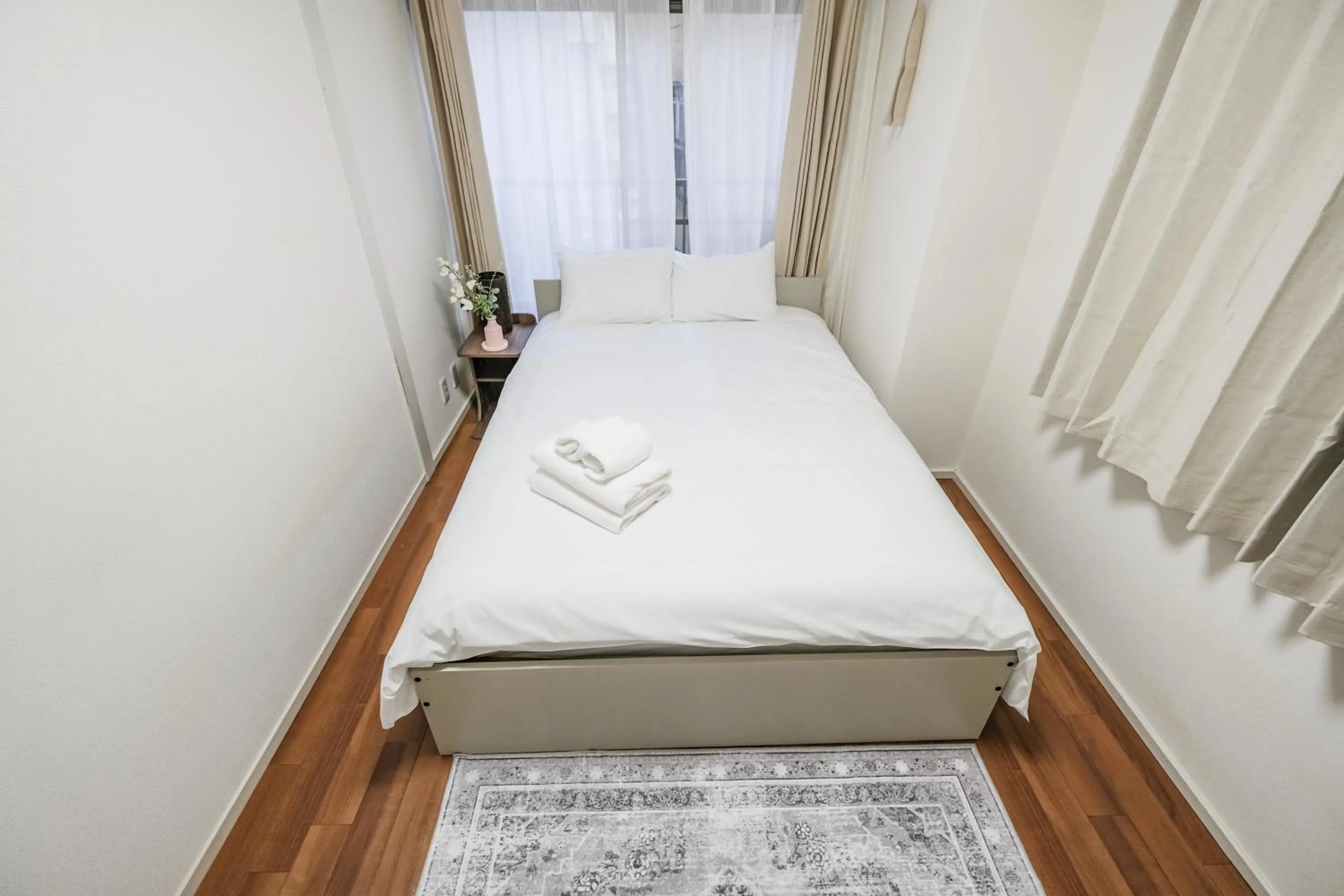 Bed in Ikebukuro La Rêve House