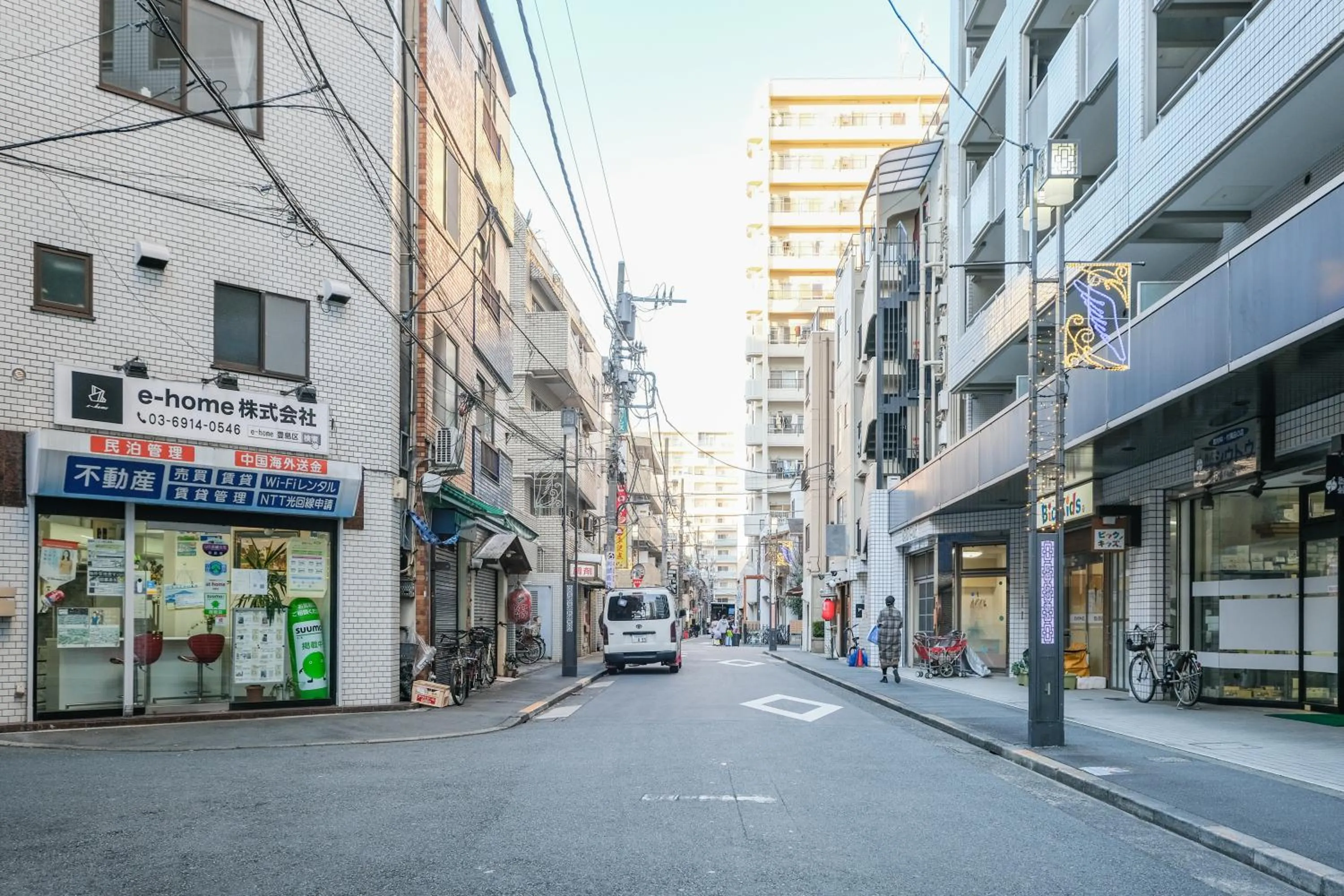 Street view in Ikebukuro La Rêve House