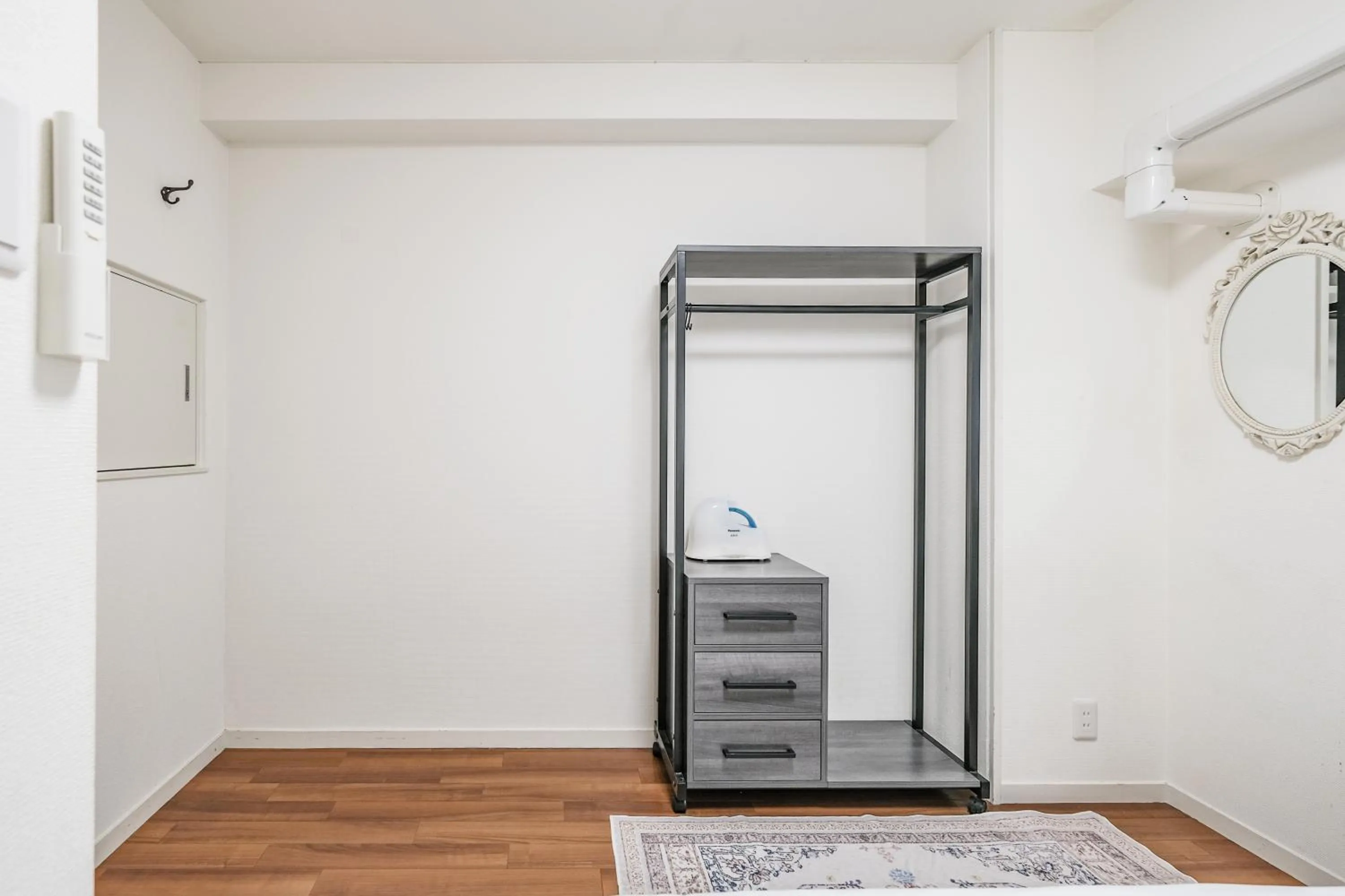 Decorative detail in Ikebukuro La Rêve House