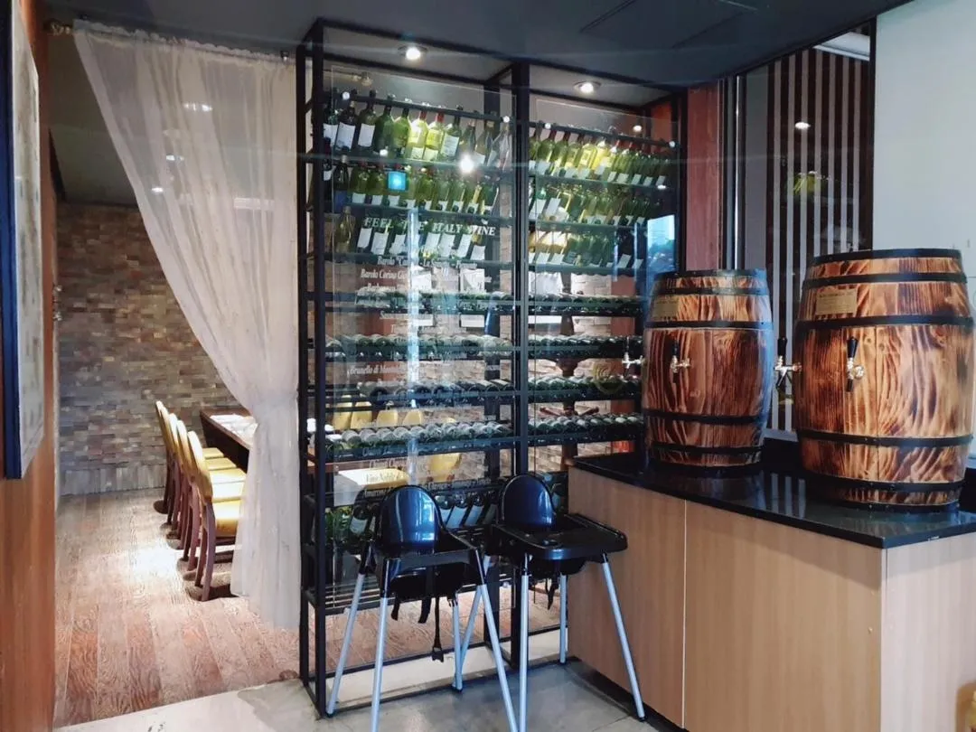 Restaurant/places to eat in New Donghae Tourist Hotel