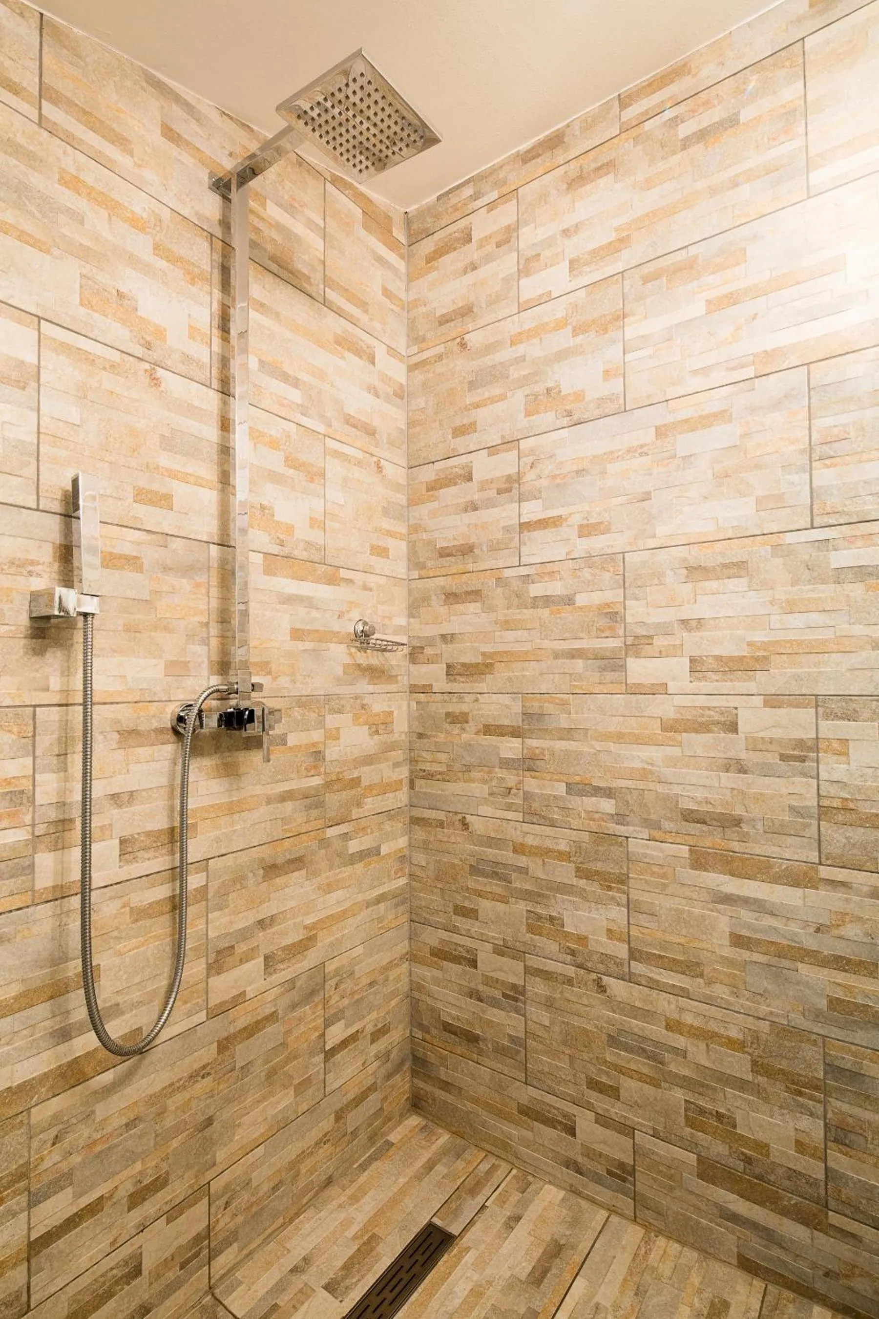 Shower in W & S Executive Apartments - Hallstatt I