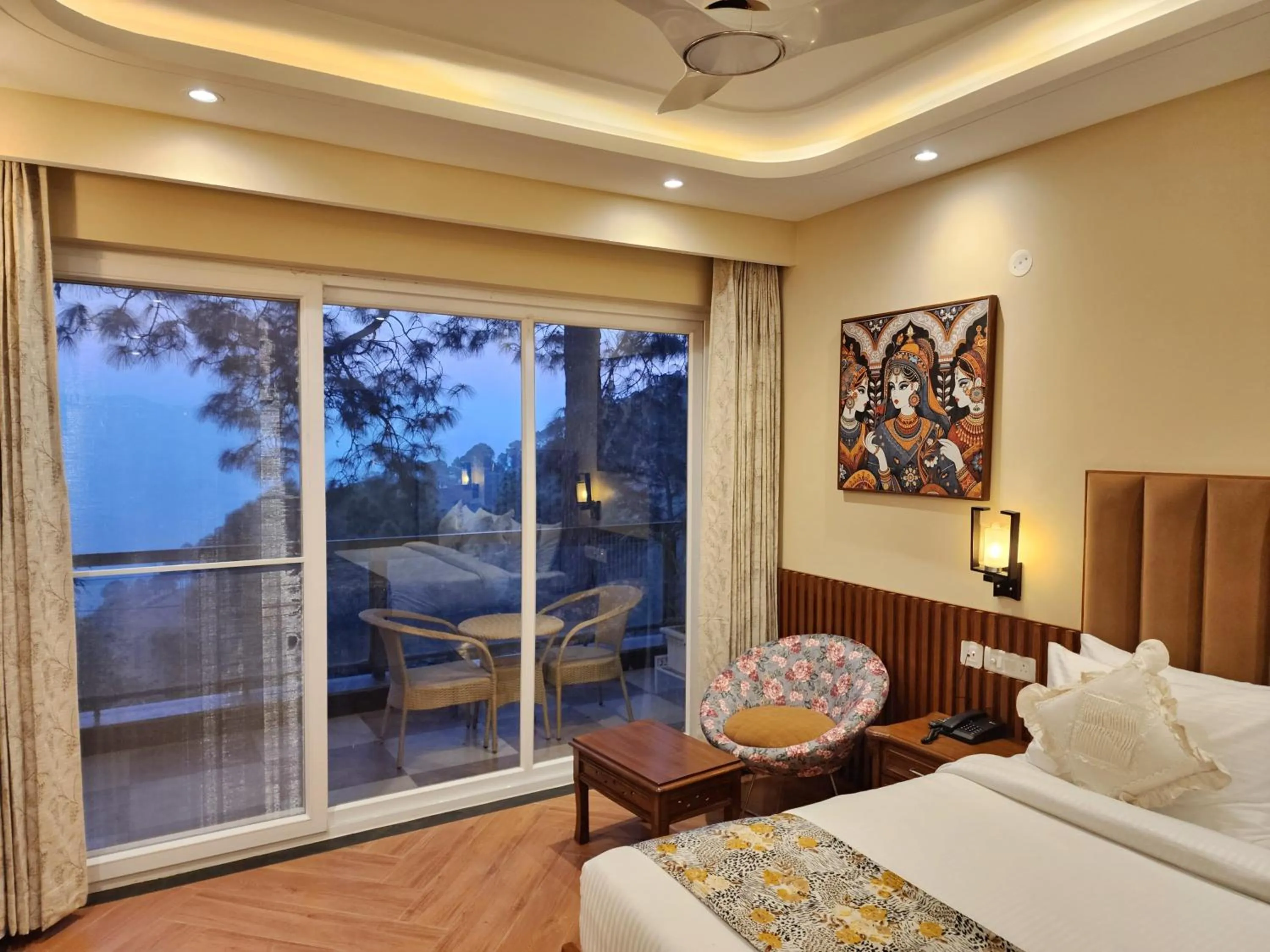 Bedroom, Bed in The Hamilton Kasauli